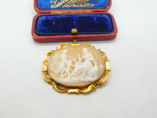 Victorian 9ct Gold Carved Shell 'Jupiter & Juno' Classical Cameo Brooch Antique