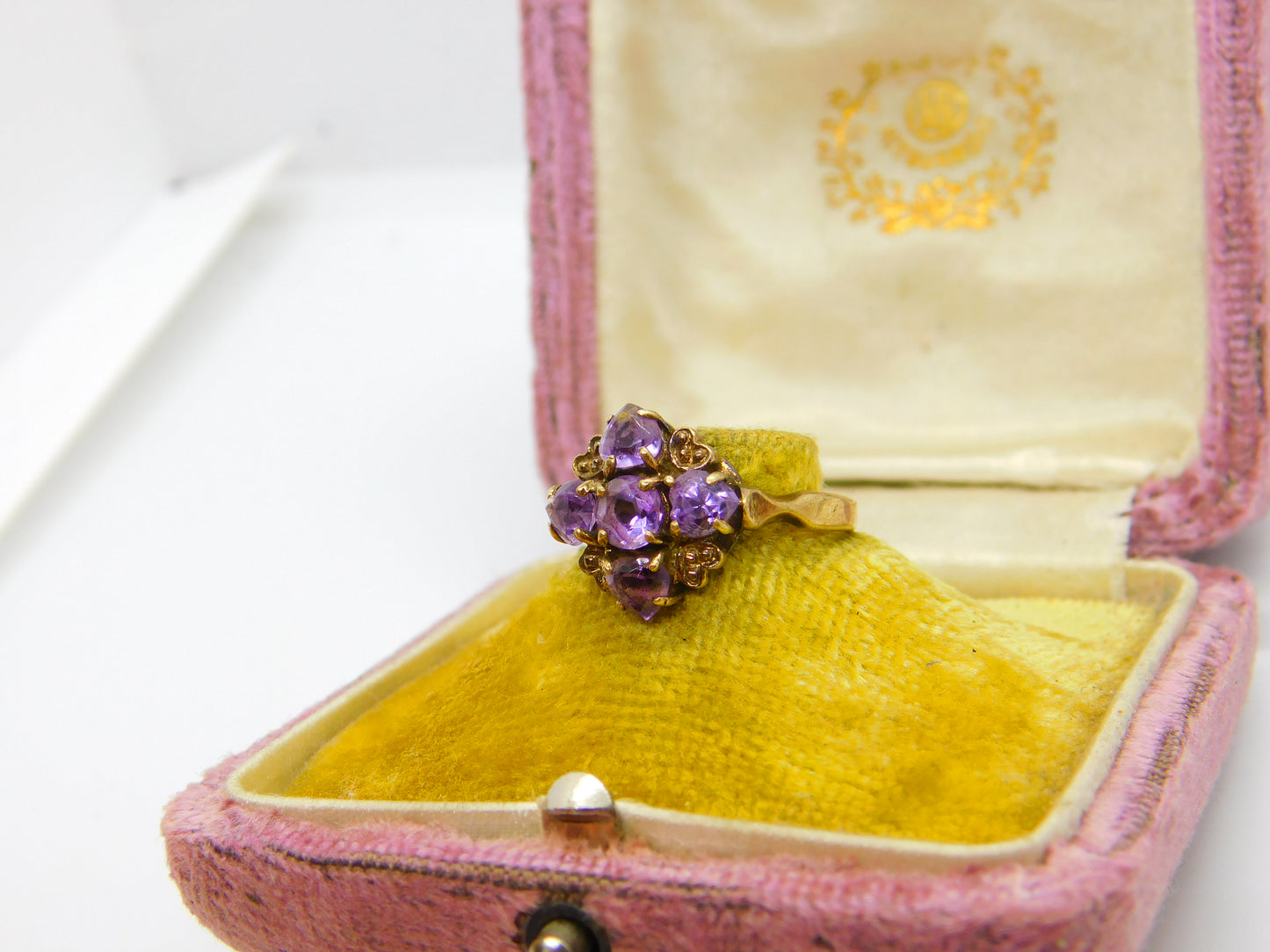 9ct Yellow Gold Purple Amethyst Set Floral Band Ring 1959 London Vintage