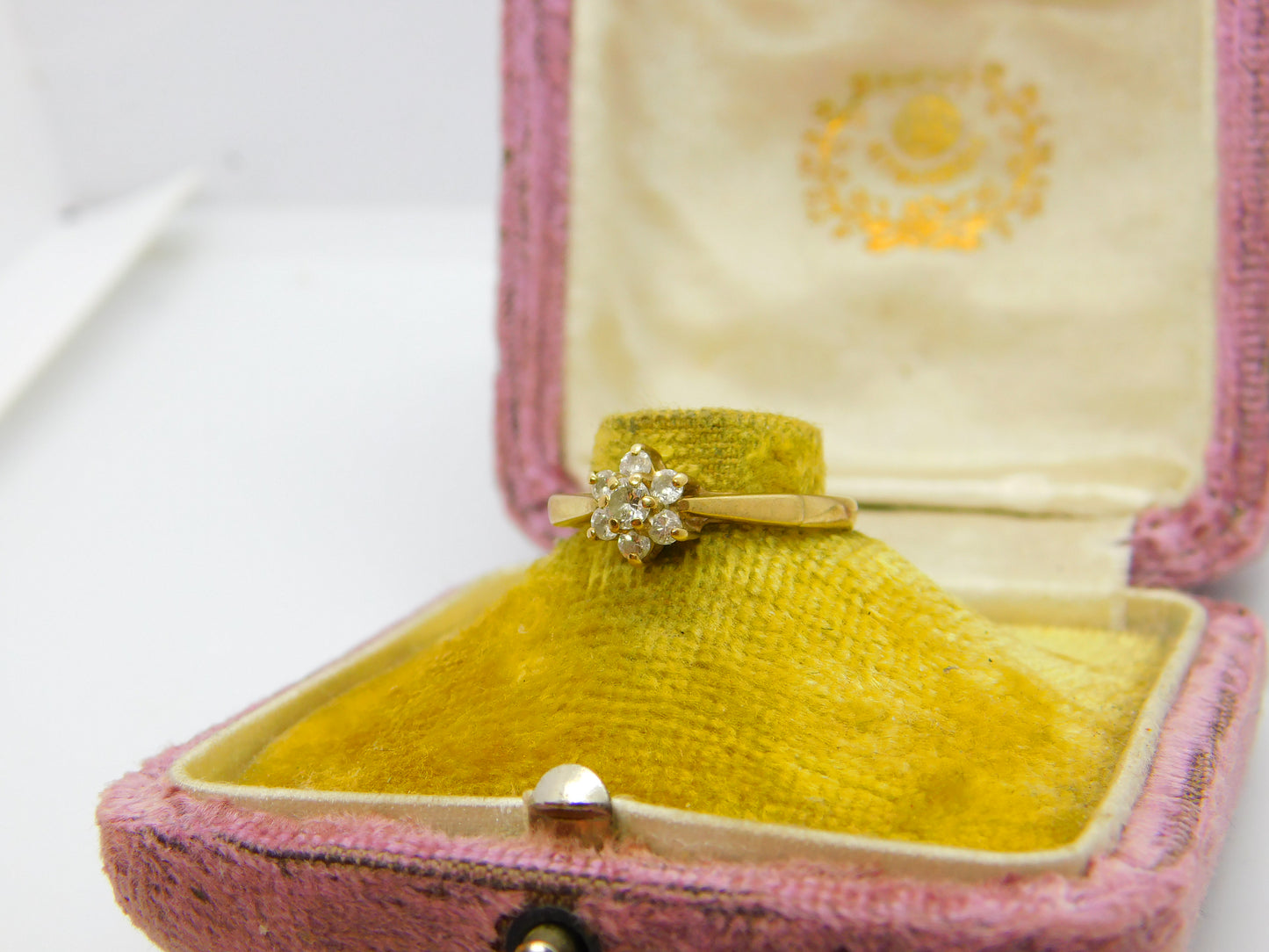 9ct Yellow Gold Diamond Floral Daisy Cluster Ring 1986 Birmingham Vintage