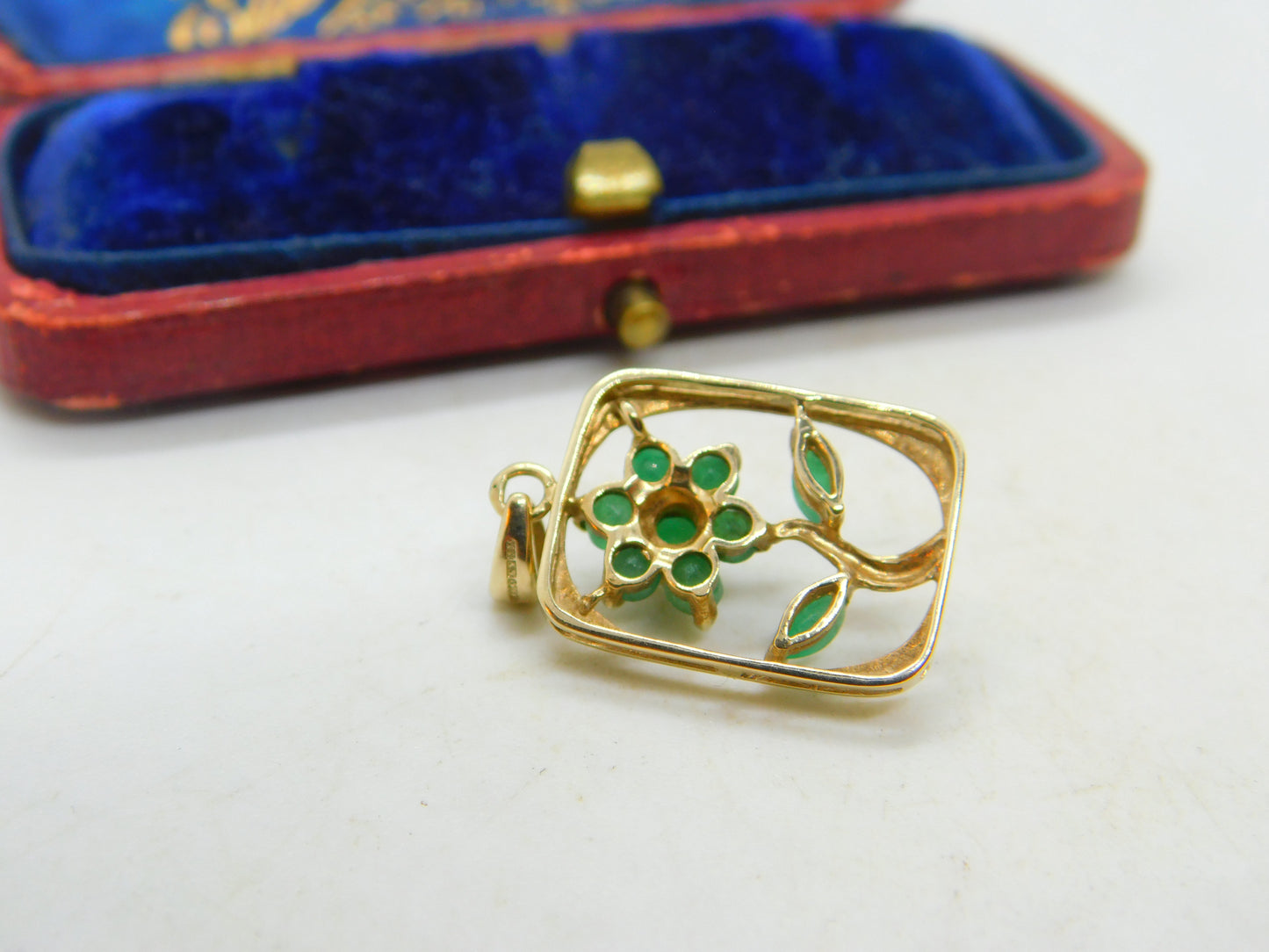 10ct Yellow Gold & Natural Emerald Flower Drop Pendant Vintage c1980