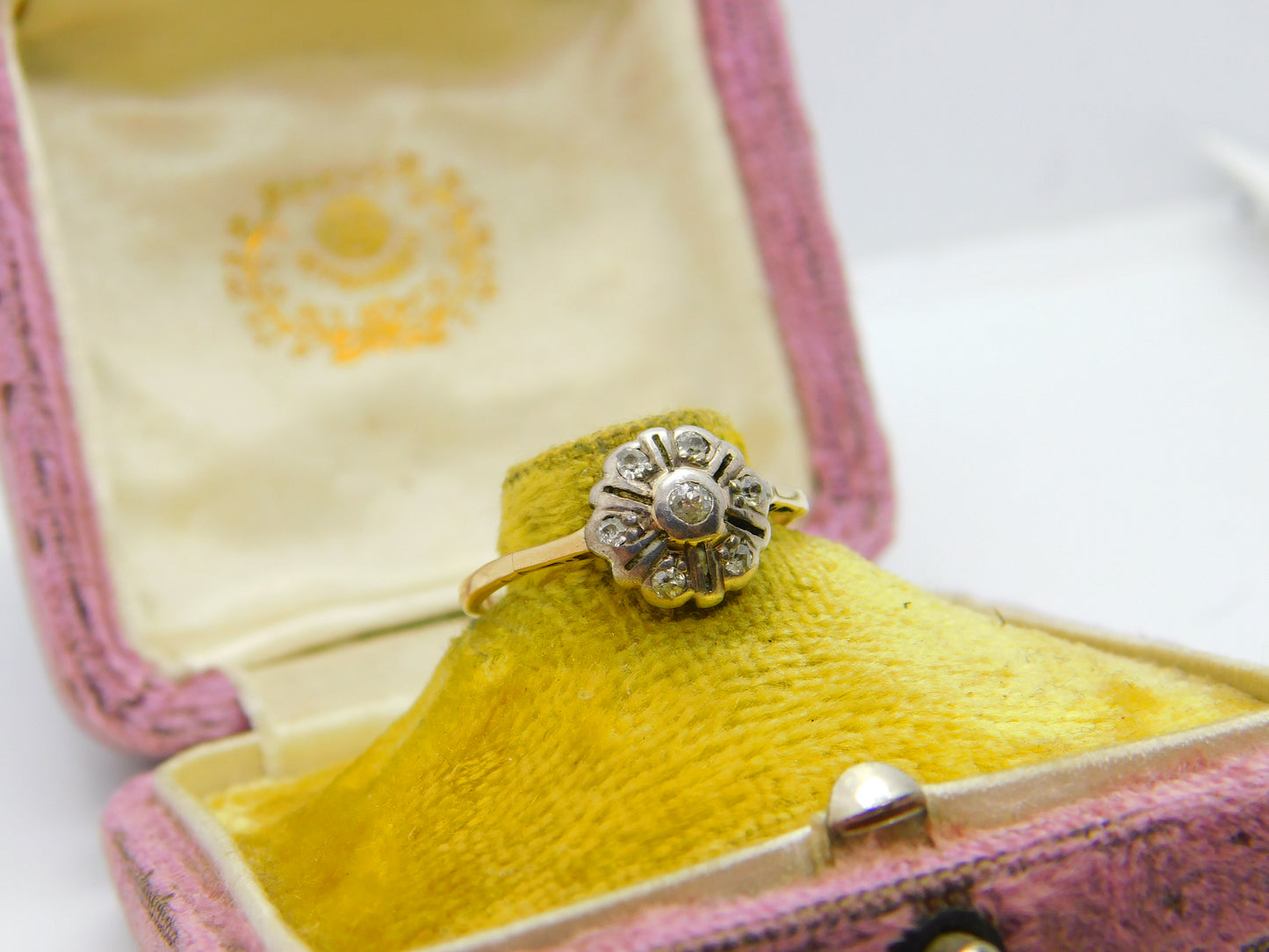 Victorian 18ct Gold & Diamond Set Floral Daisy Cluster Ring Antique c1890