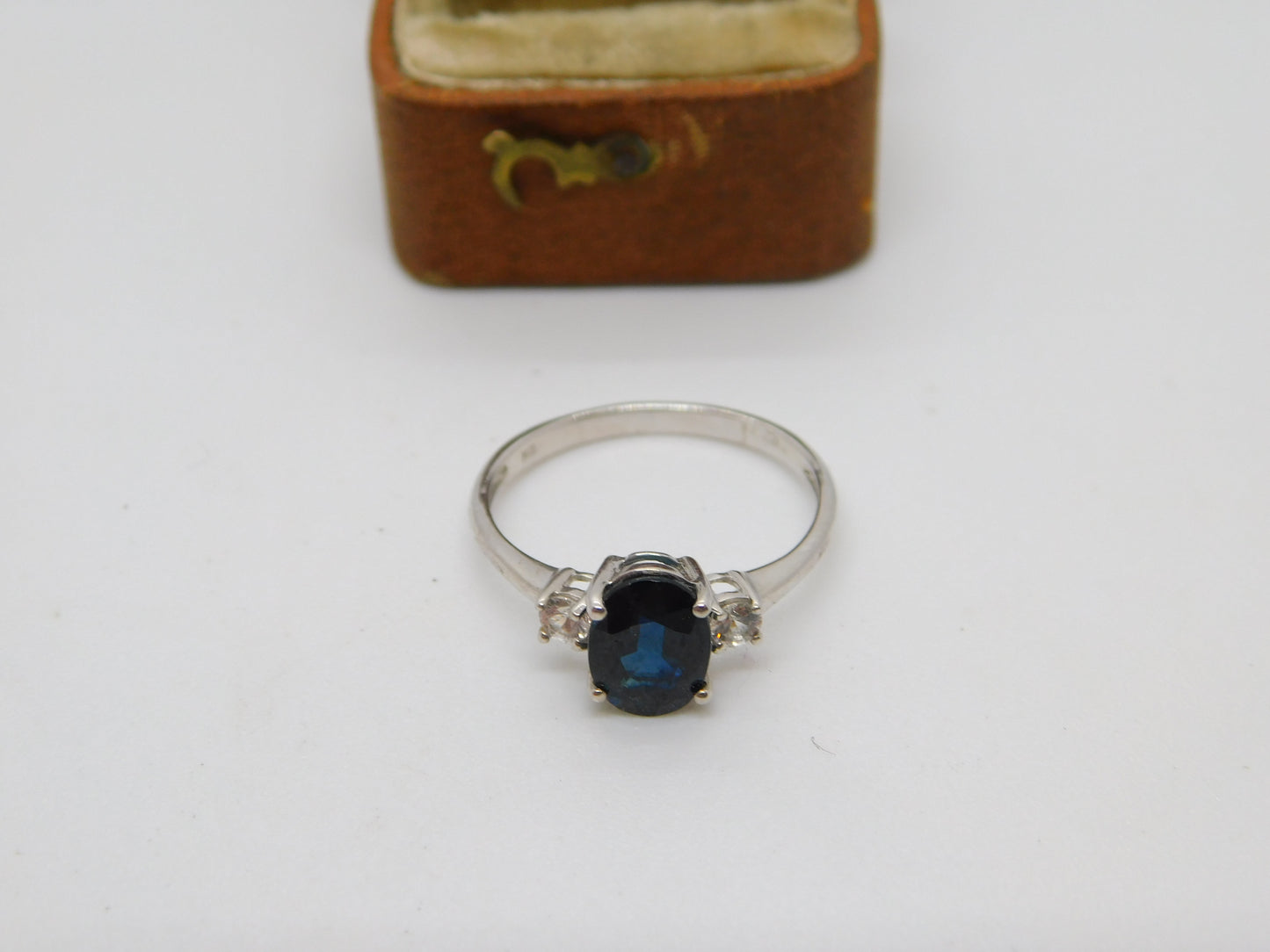 9ct White Gold 1ct Blue Sapphire & White Sapphire Engagement Ring Vintage c1990