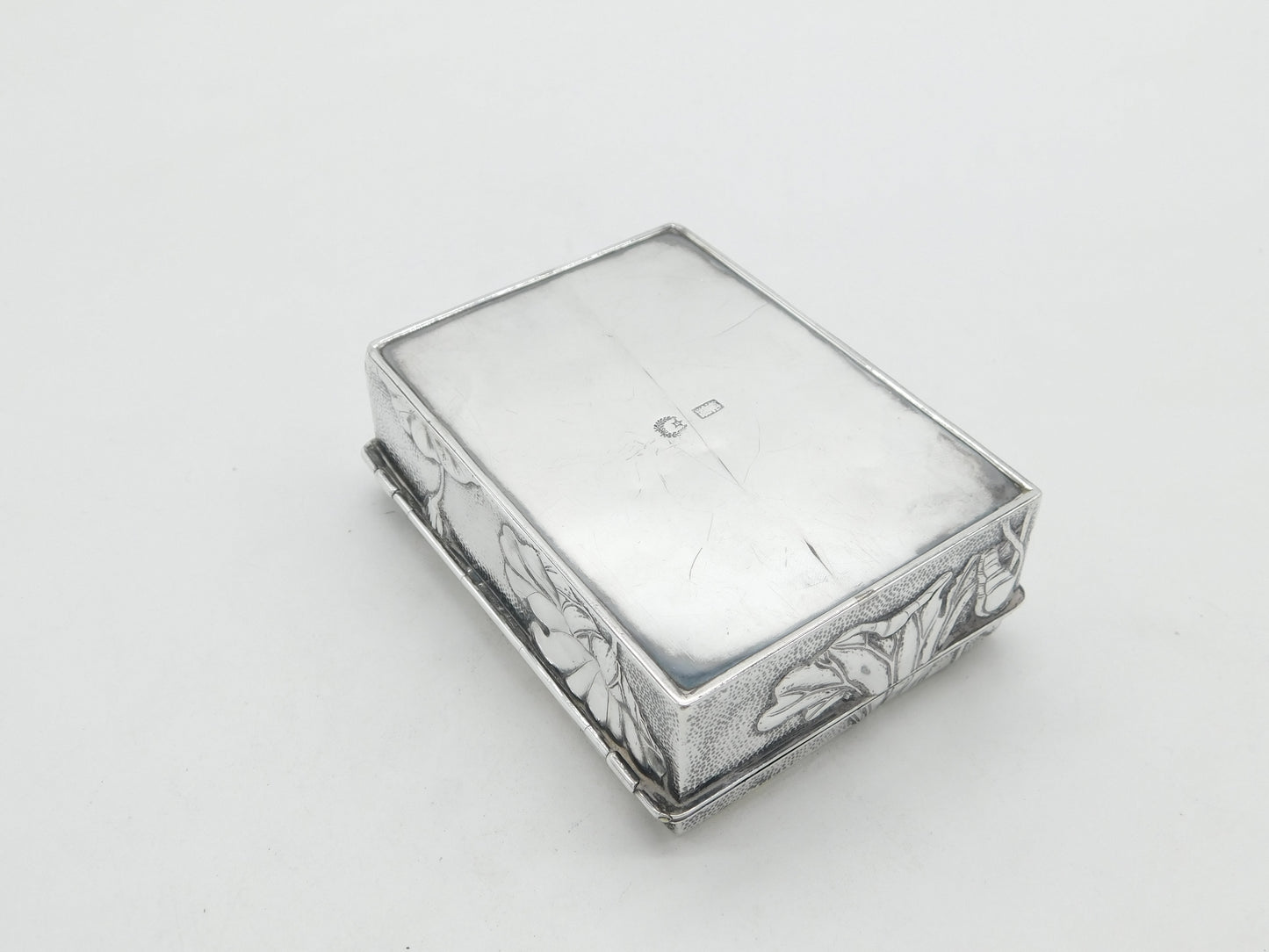 Japanese Meiji Period 'Jungin' Pure Silver Floral Pattern Jewellery Box c1880