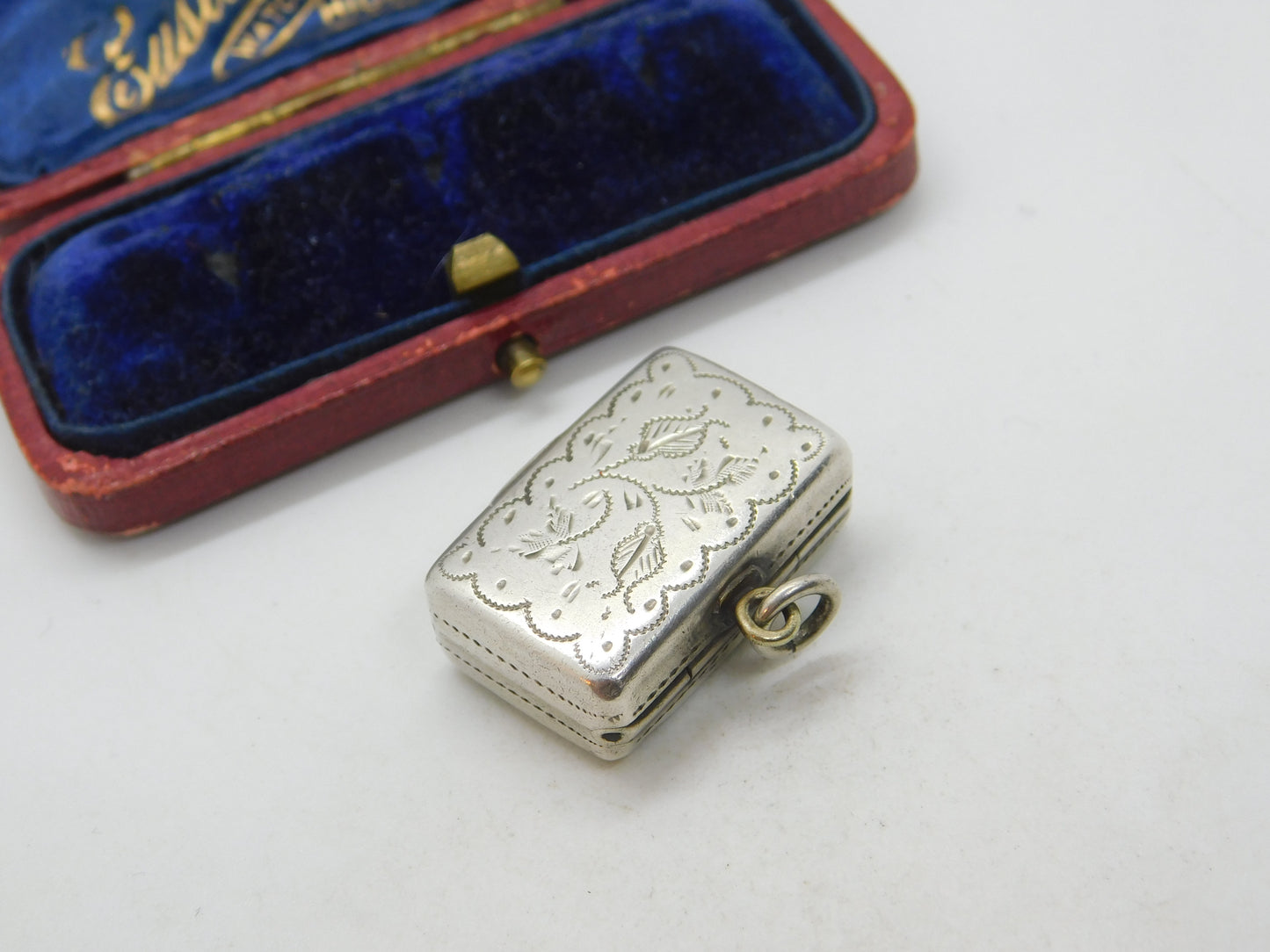 Sterling Silver Floral Motif Vinaigrette Antique Georgian 1827 Birmingham