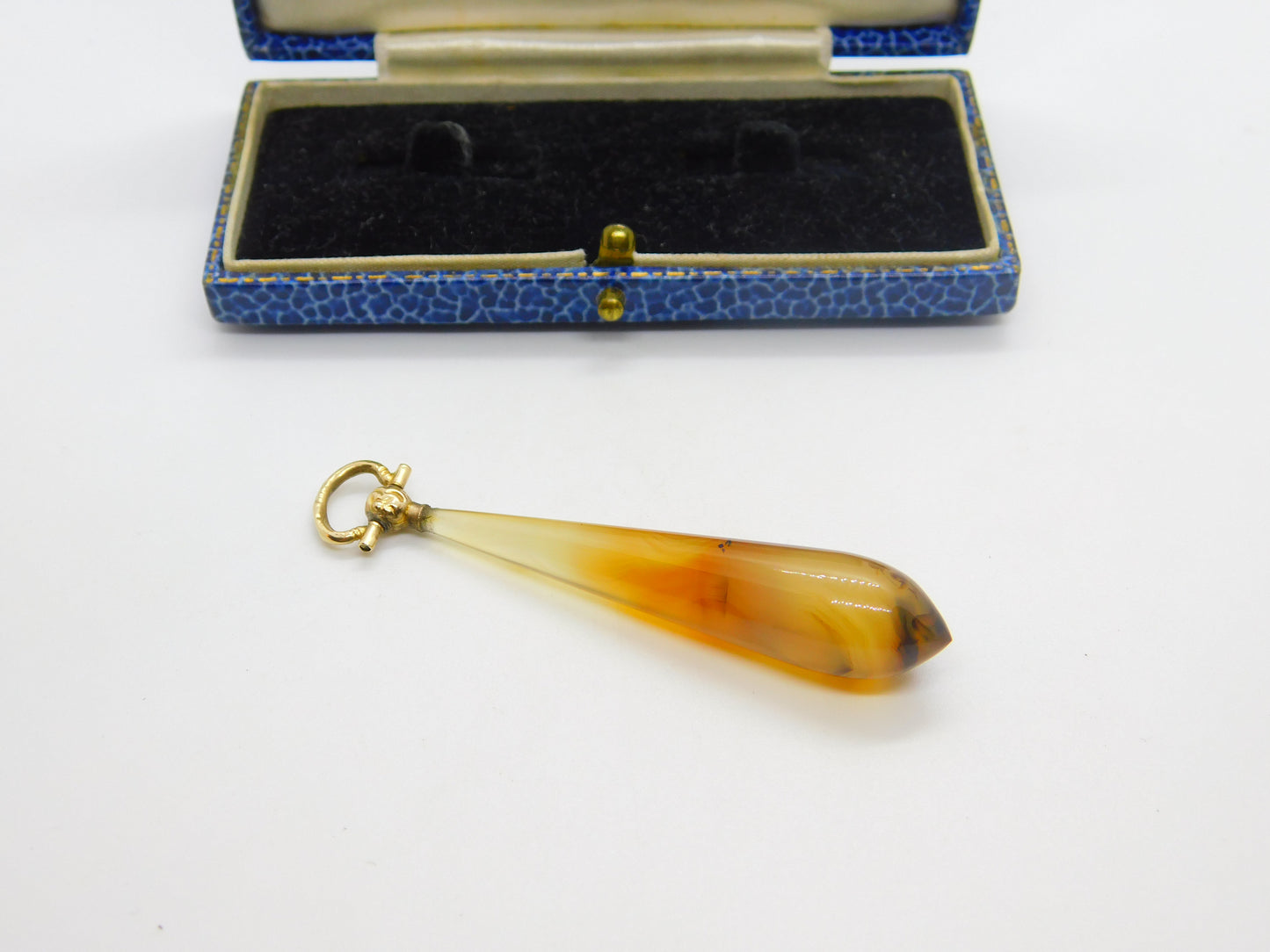 Victorian 15ct Gold & Torpedo Carved Banded Agate Drop Pendant Antique c1860