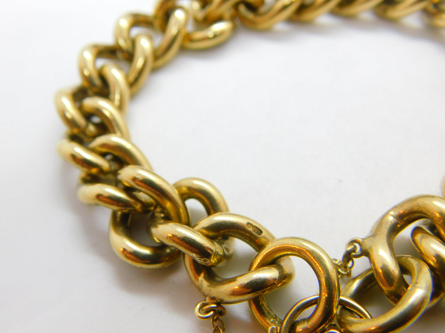 Large 9ct Yellow Gold Curb Link Charm Bracelet with Heart Lock Clasp 1978 London