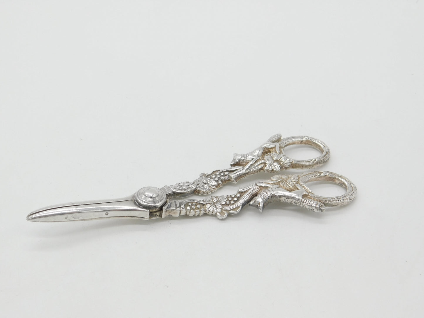 Pair of Sterling Silver Vine & Running Fox Grape Scissors 1942 Sheffield Antique