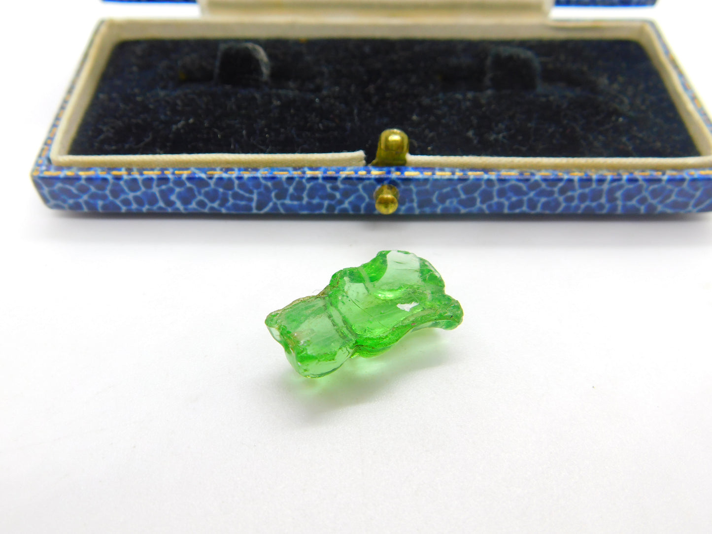 Czech Light Green Glass Cat Cracker Charm or Keepsake Antique c1920