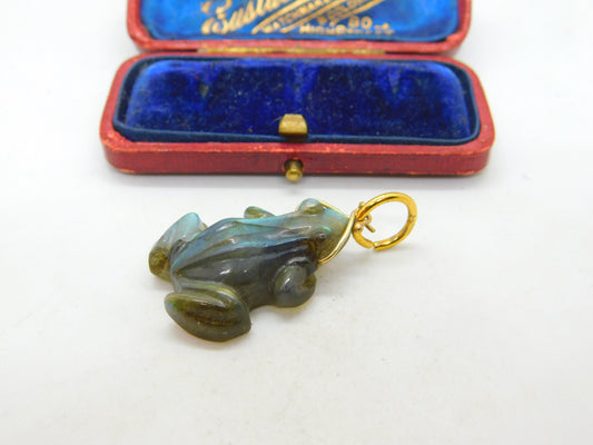 Carved Labradorite Frog Pendant 9ct Yellow Gold Bale Antique Art Deco c1920