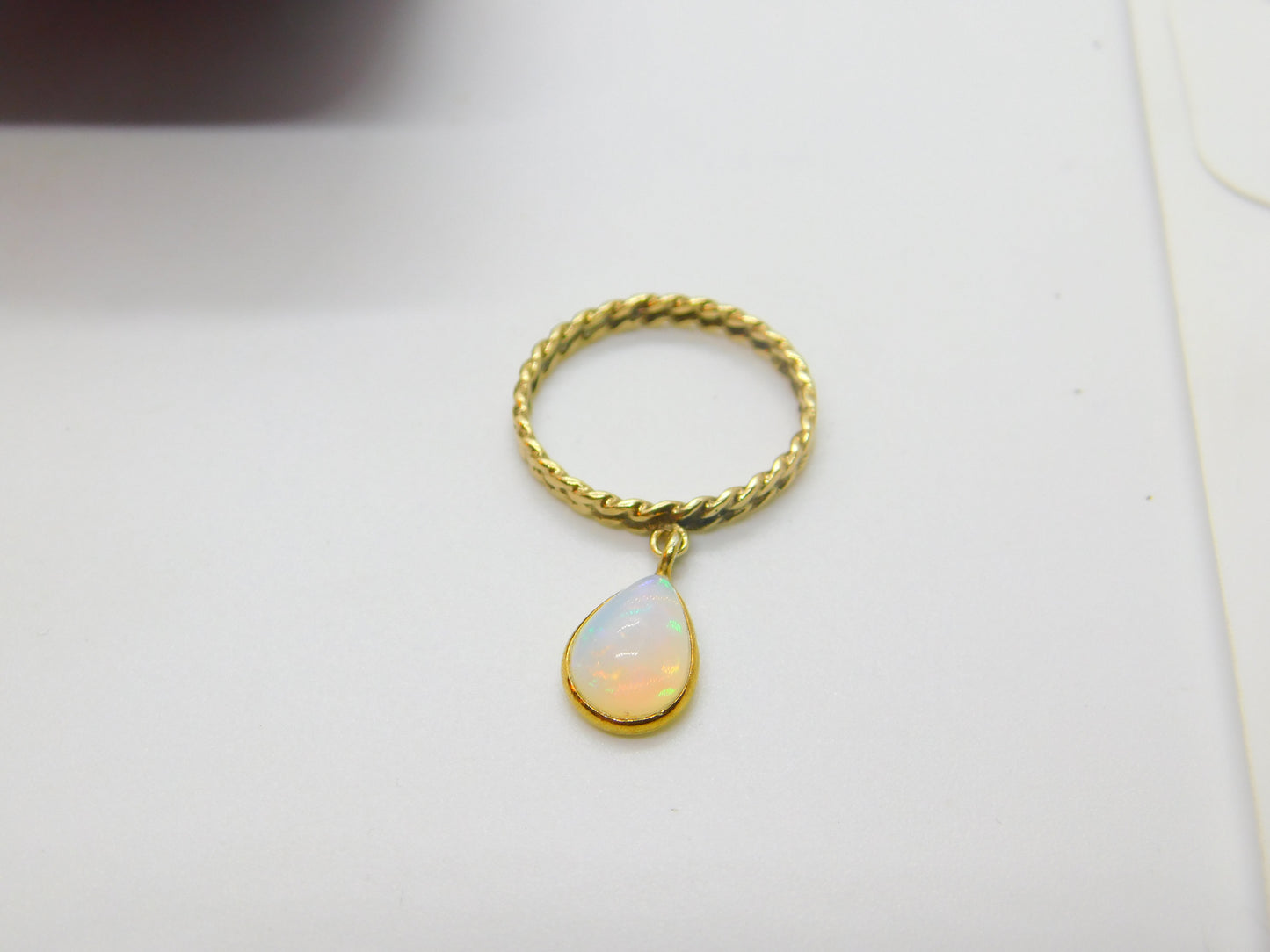 9ct Yellow Gold & Opal Drop Set Band Ring Vintage c1970 Size O UK