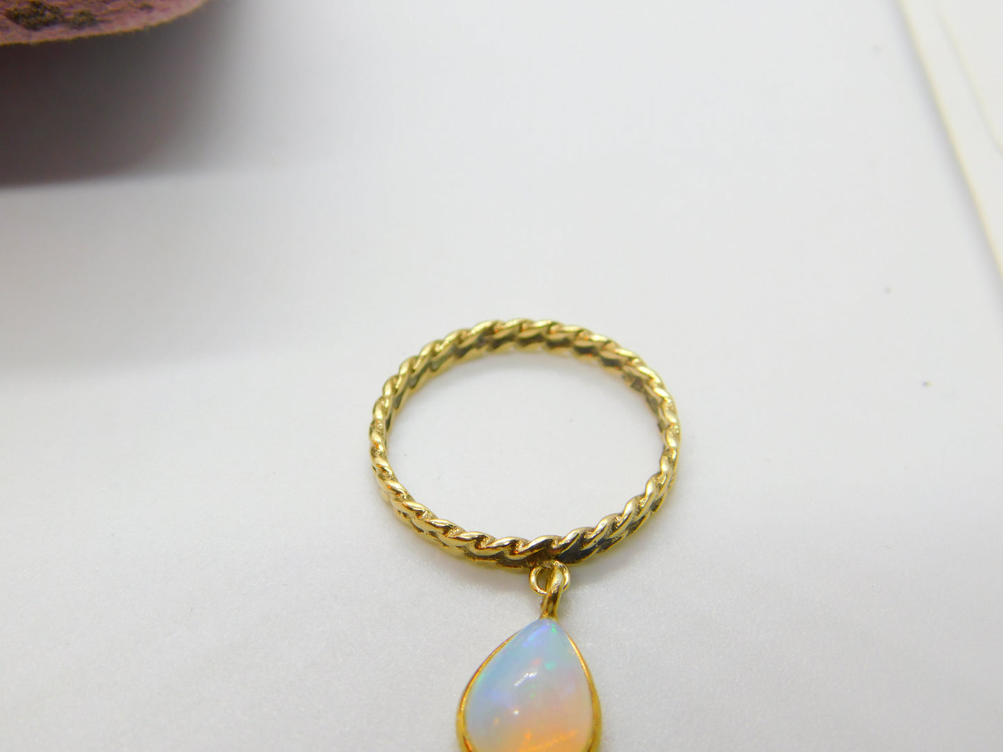 9ct Yellow Gold & Opal Drop Set Band Ring Vintage c1970 Size O UK