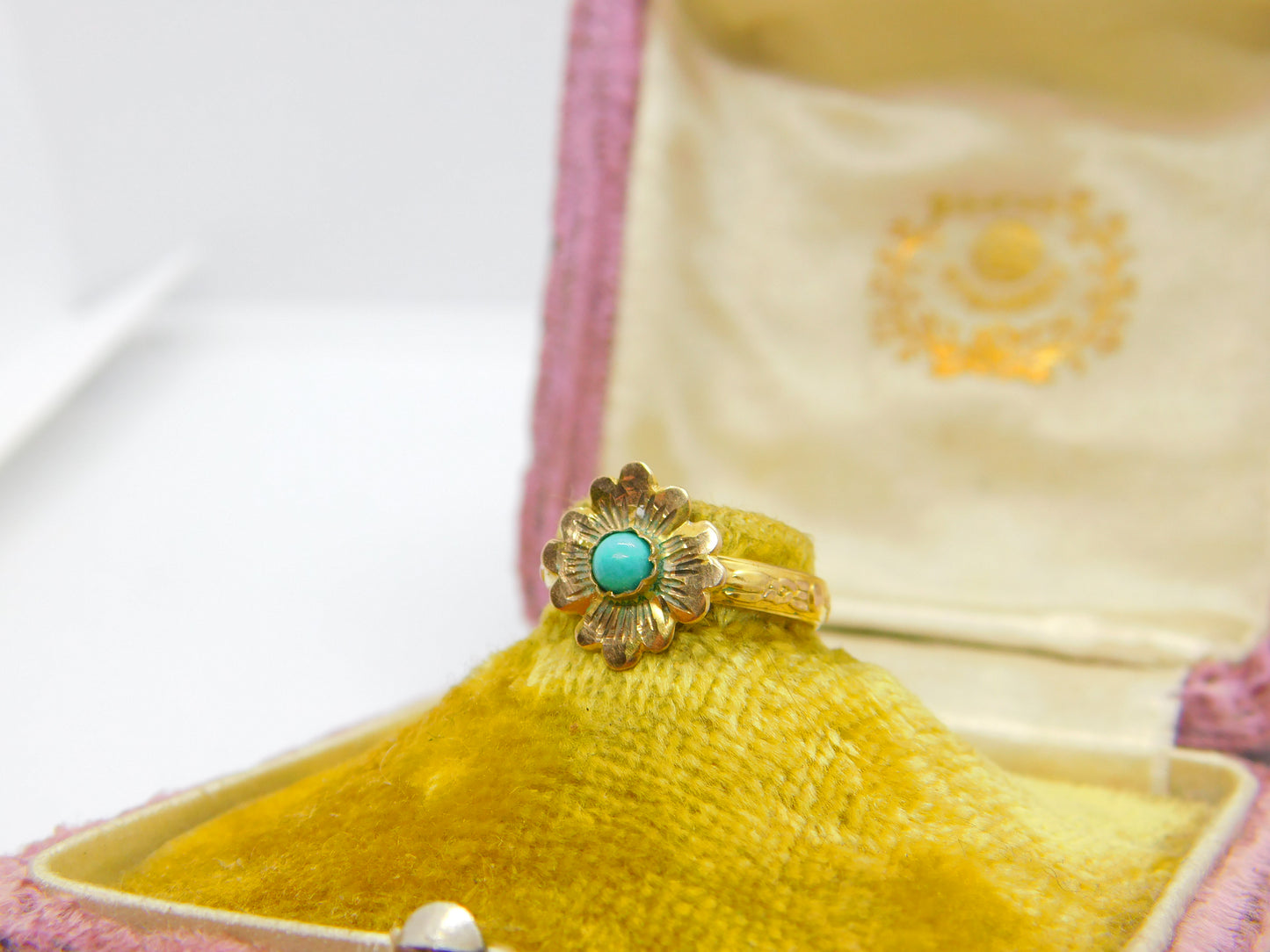 Victorian 15ct Yellow Gold & Turquoise Set Flower Ring Antique c1900 Small