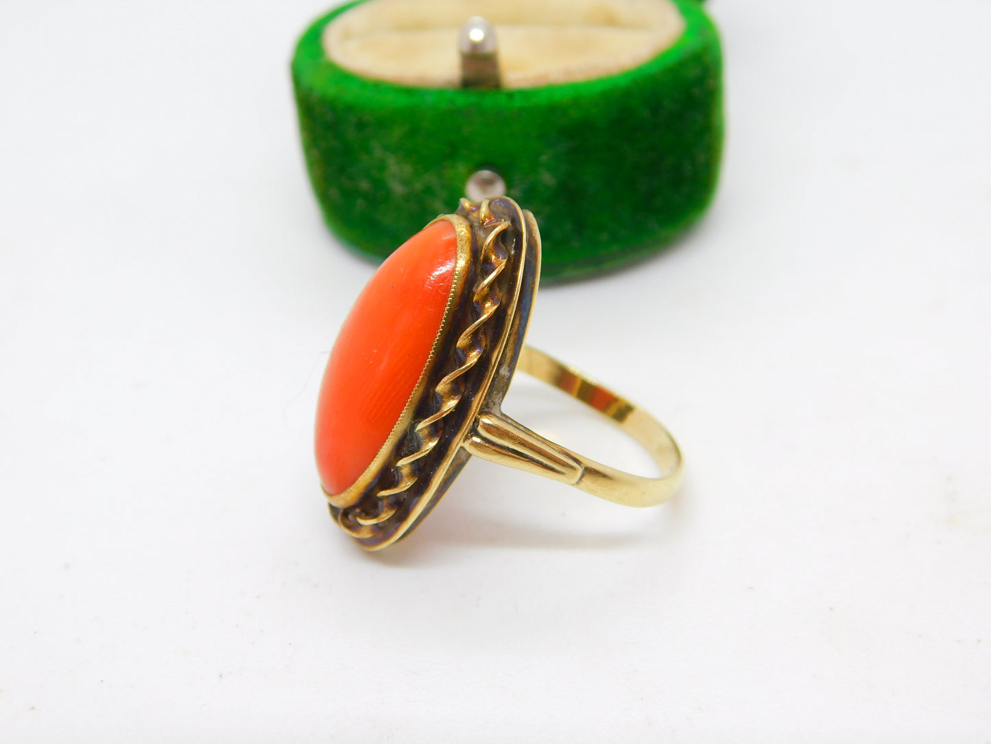 14ct Yellow Gold & Cabochon Red Coral Dress Ring Antique c1920 Art Deco