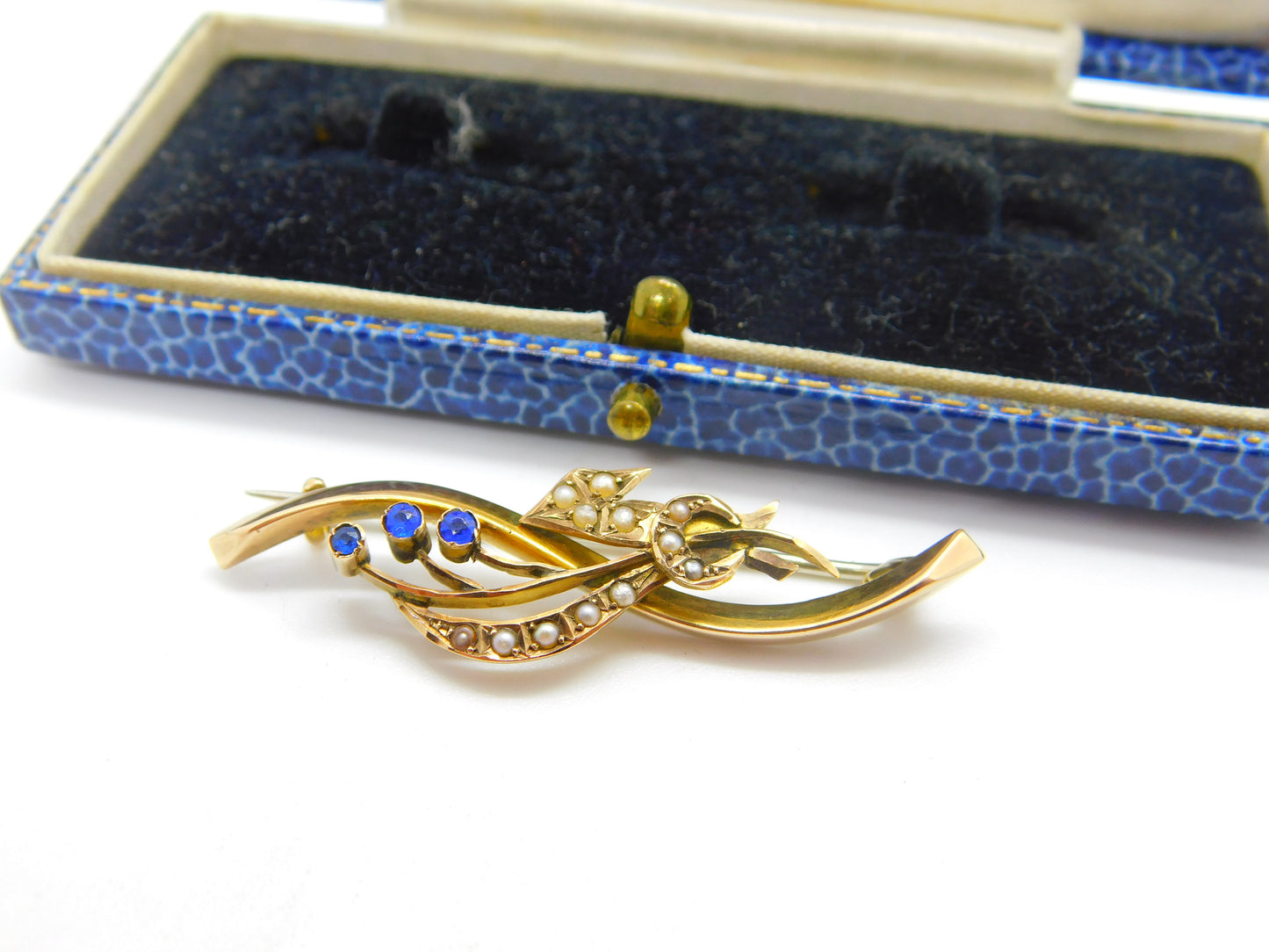 9ct Yellow Gold, Sapphire & Seed Pearl Sweetheart Brooch Antique c1910 Edwardian