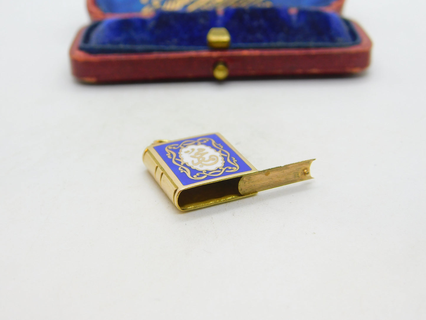 Arabic 18ct Yellow Gold Quran Style Locket Charm or Pendant Vintage c1970