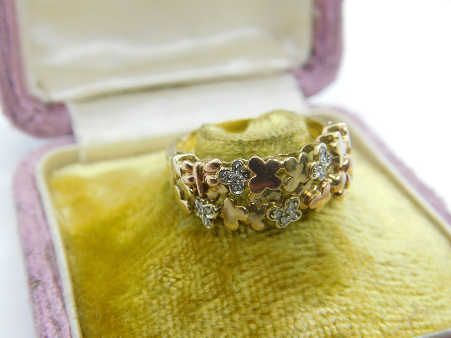 9ct Yellow Gold, Floral Pattern Diamond Set Band Ring Vintage c1980