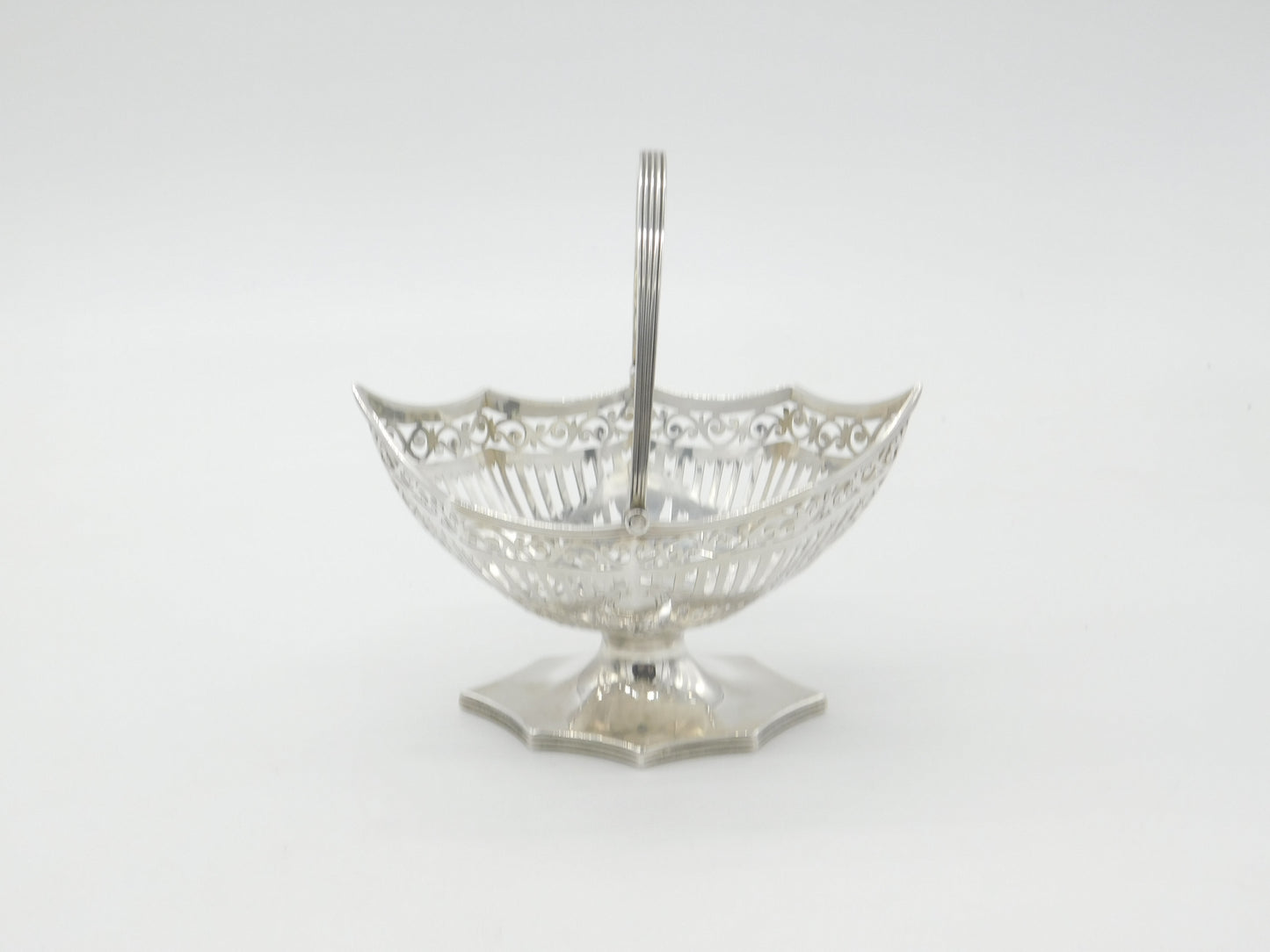 Victorian Sterling Silver Handled Pierced Sweet Treat Basket 1901 London Antique