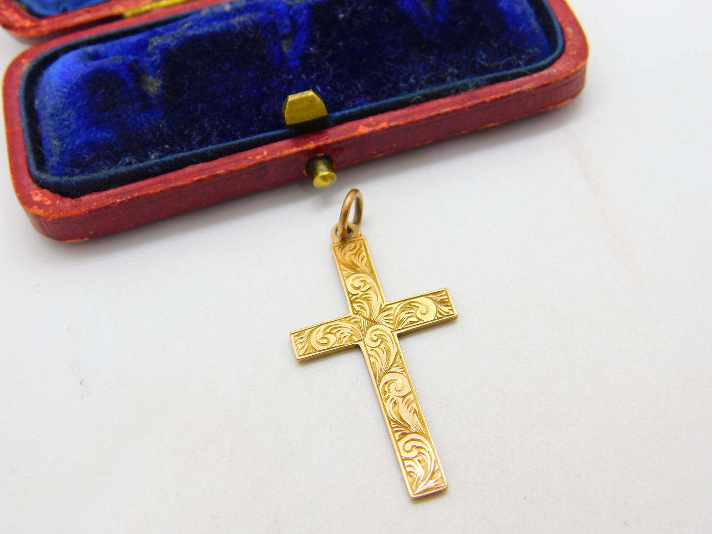 9ct Gold Floral Swirl Pattern Cross Pendant Antique 1918 Birmingham Art Deco