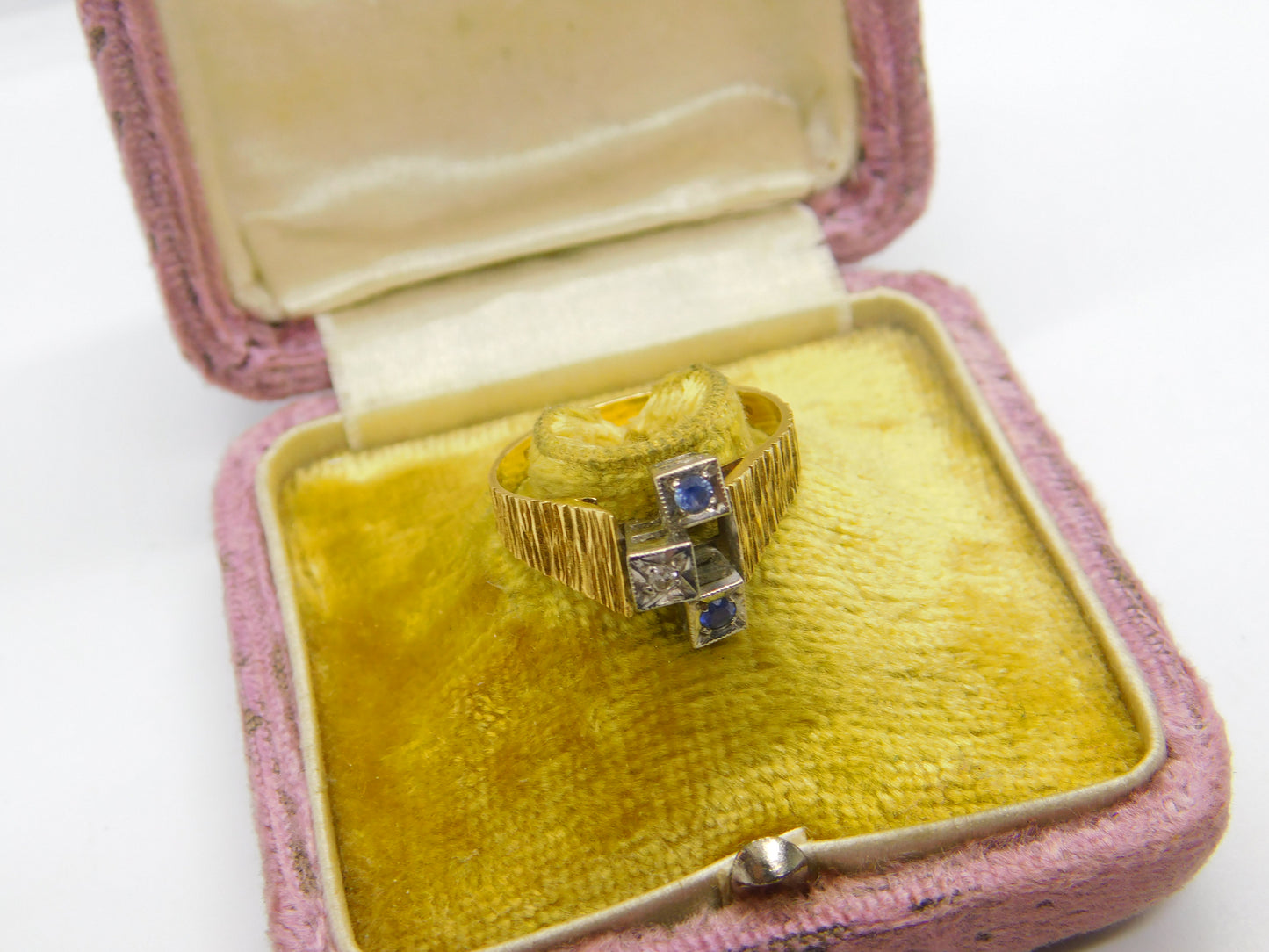 18ct Yellow Gold, Sapphire & Diamond Abstract Modernist Ring Vintage 1971 London