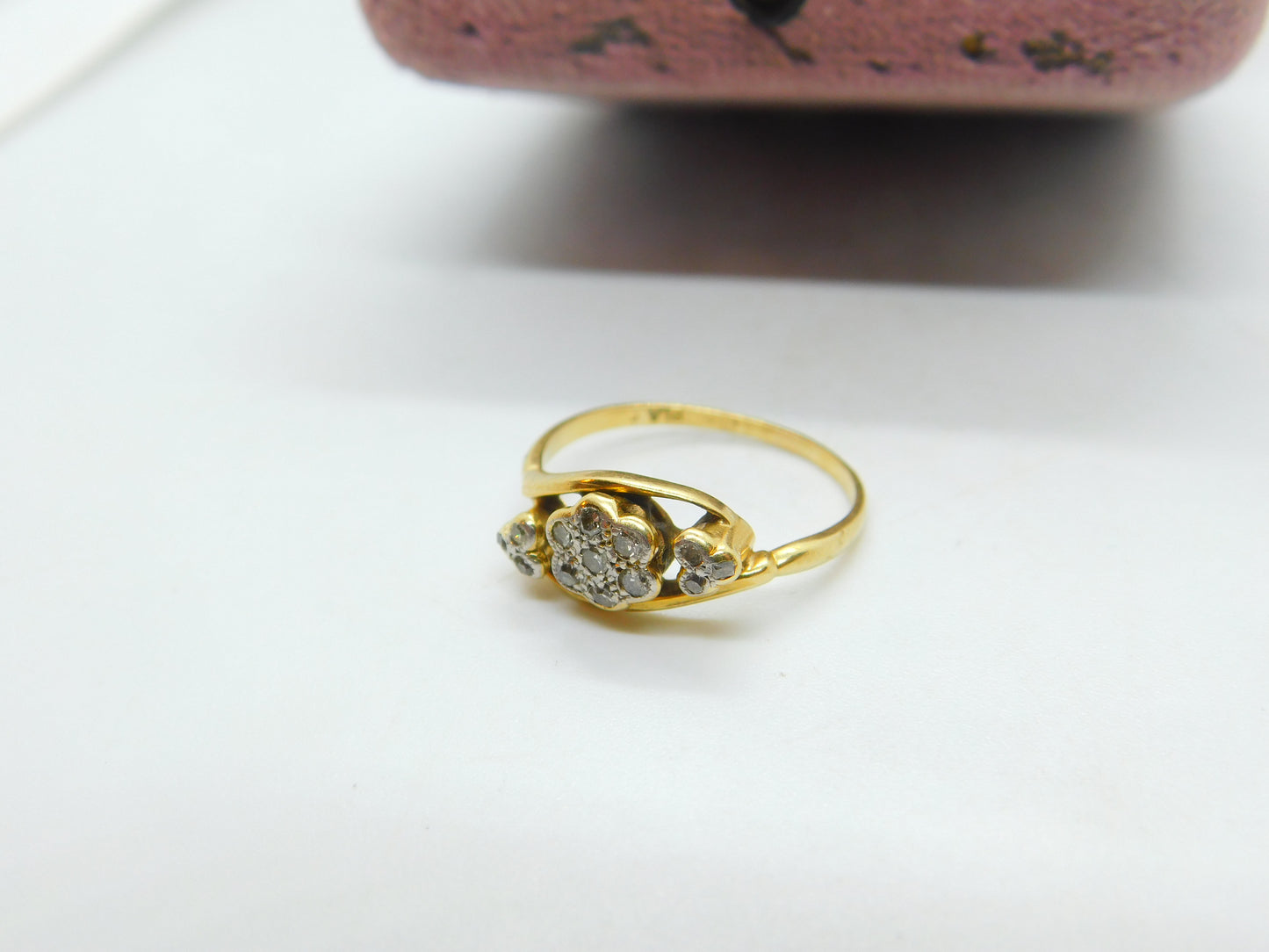 18ct Yellow Gold & Diamond Set Daisy Flower Crossover Ring Antique c1920 Deco