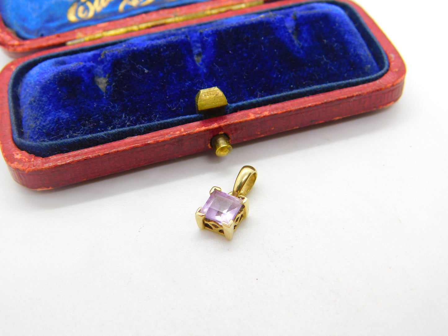 9ct Yellow Gold & Square Cut Amethyst Drop Pendant Vintage c1980