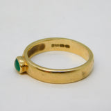 9ct Yellow Gold & Cabochon Green Jade or Aventurine Dress Ring Vintage