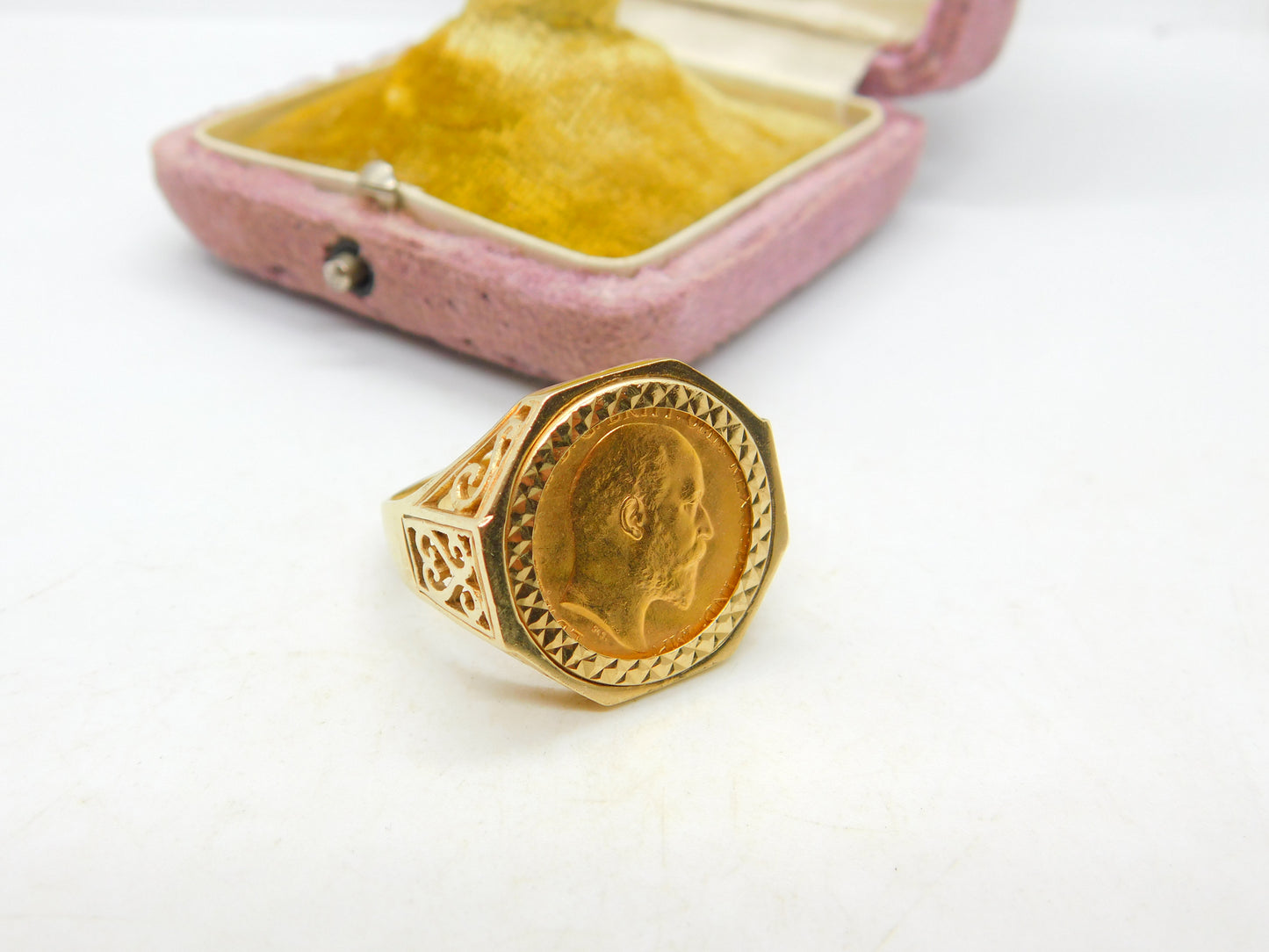 Edward VII 1902 Half Sovereign 9ct Gold Mounted Signet Ring Vintage c1970