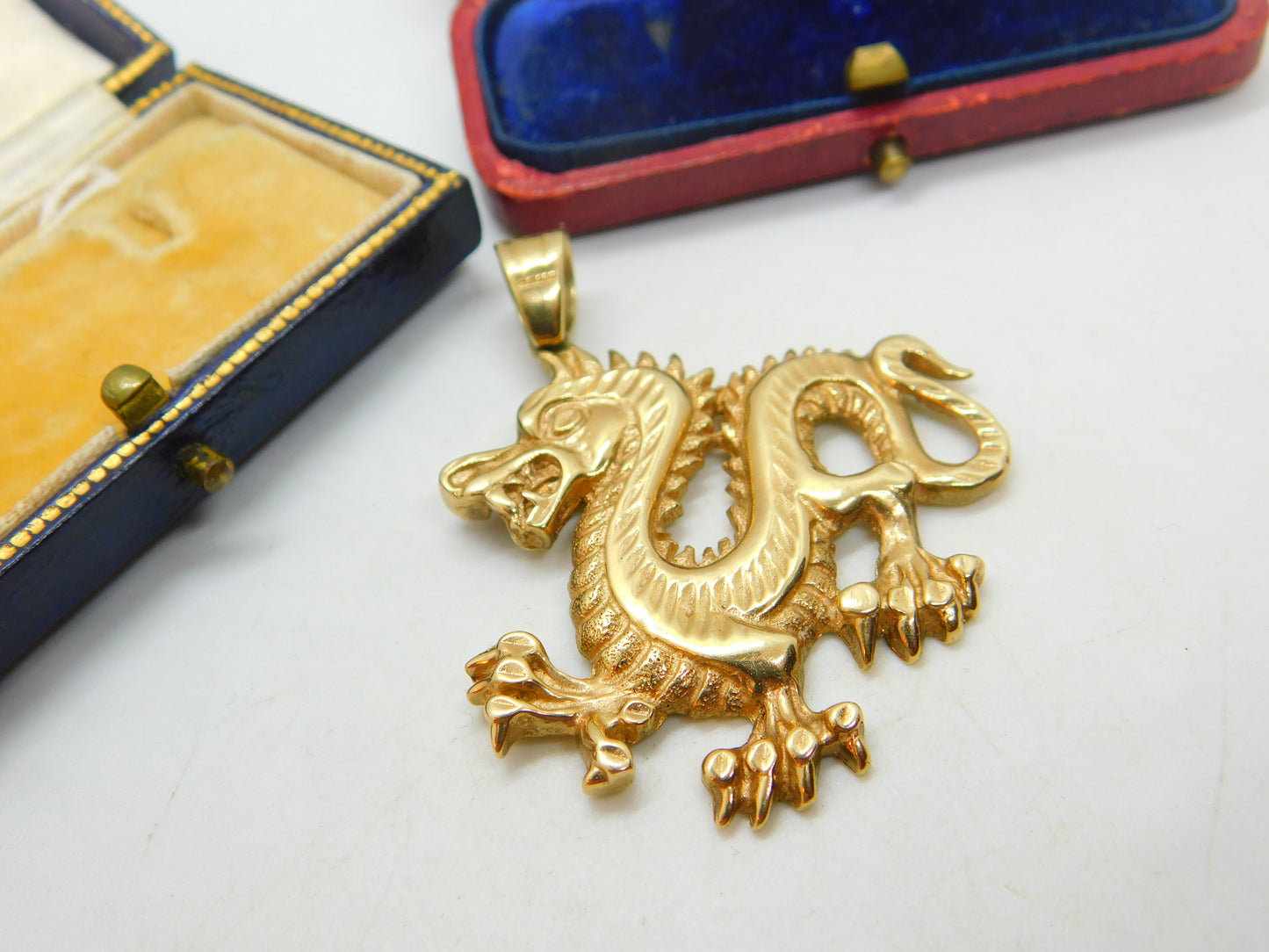 9ct Yellow Gold Large Oriental Dragon Statement Pendant Modern 2004 Birmingham