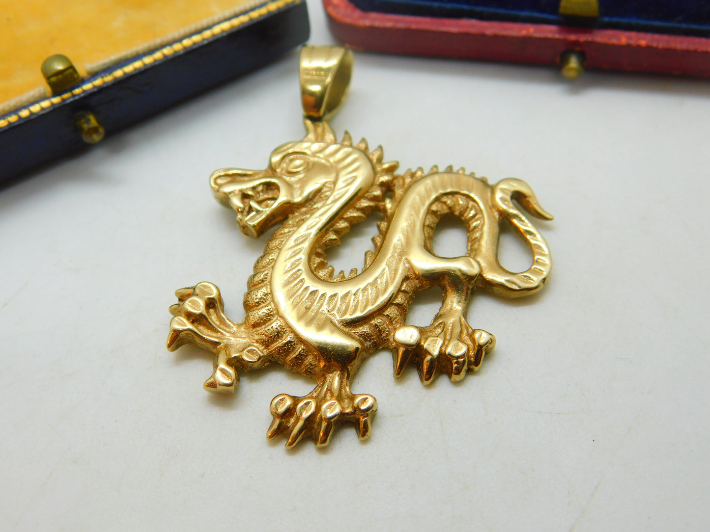 9ct Yellow Gold Large Oriental Dragon Statement Pendant Modern 2004 Birmingham