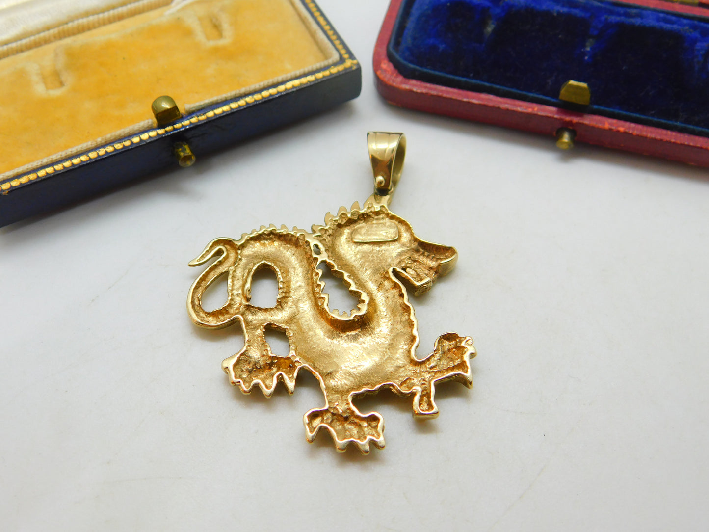 9ct Yellow Gold Large Oriental Dragon Statement Pendant Modern 2004 Birmingham