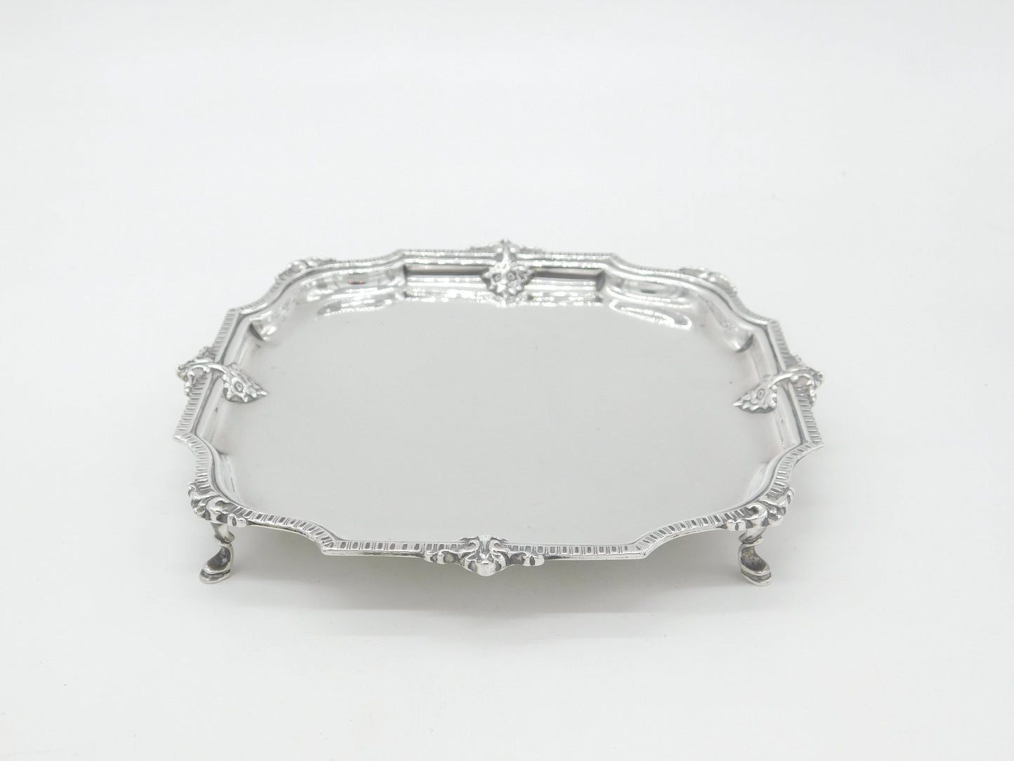 Edwardian Sterling Silver Floral Edged Salver Dish 1907 London Mappin & Webb