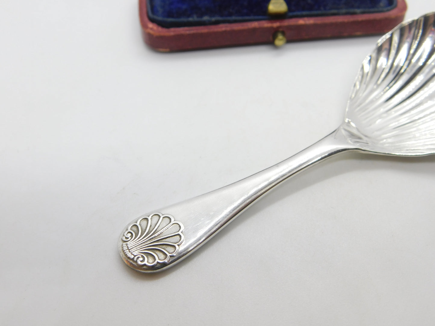 Garrard & Co. Ltd. Sterling Silver Scallop Shell Tea Caddy Spoon 1991 Birmingham