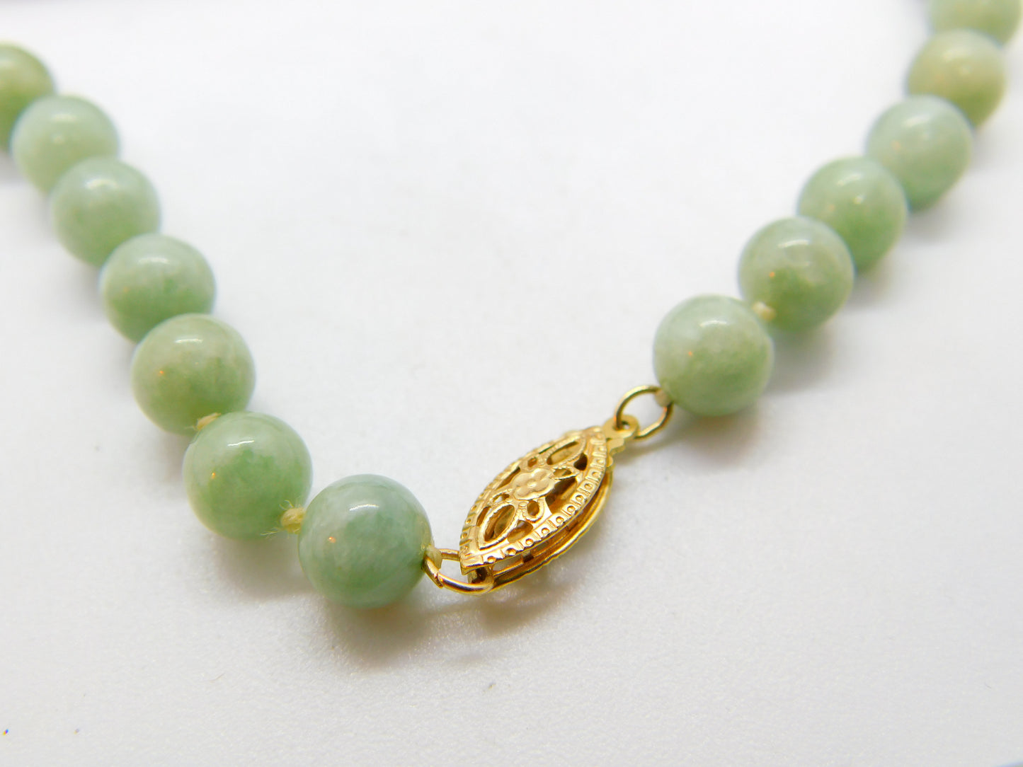 14ct Yellow Gold & Green Jade Beaded Necklace 17" Length Vintage c1980