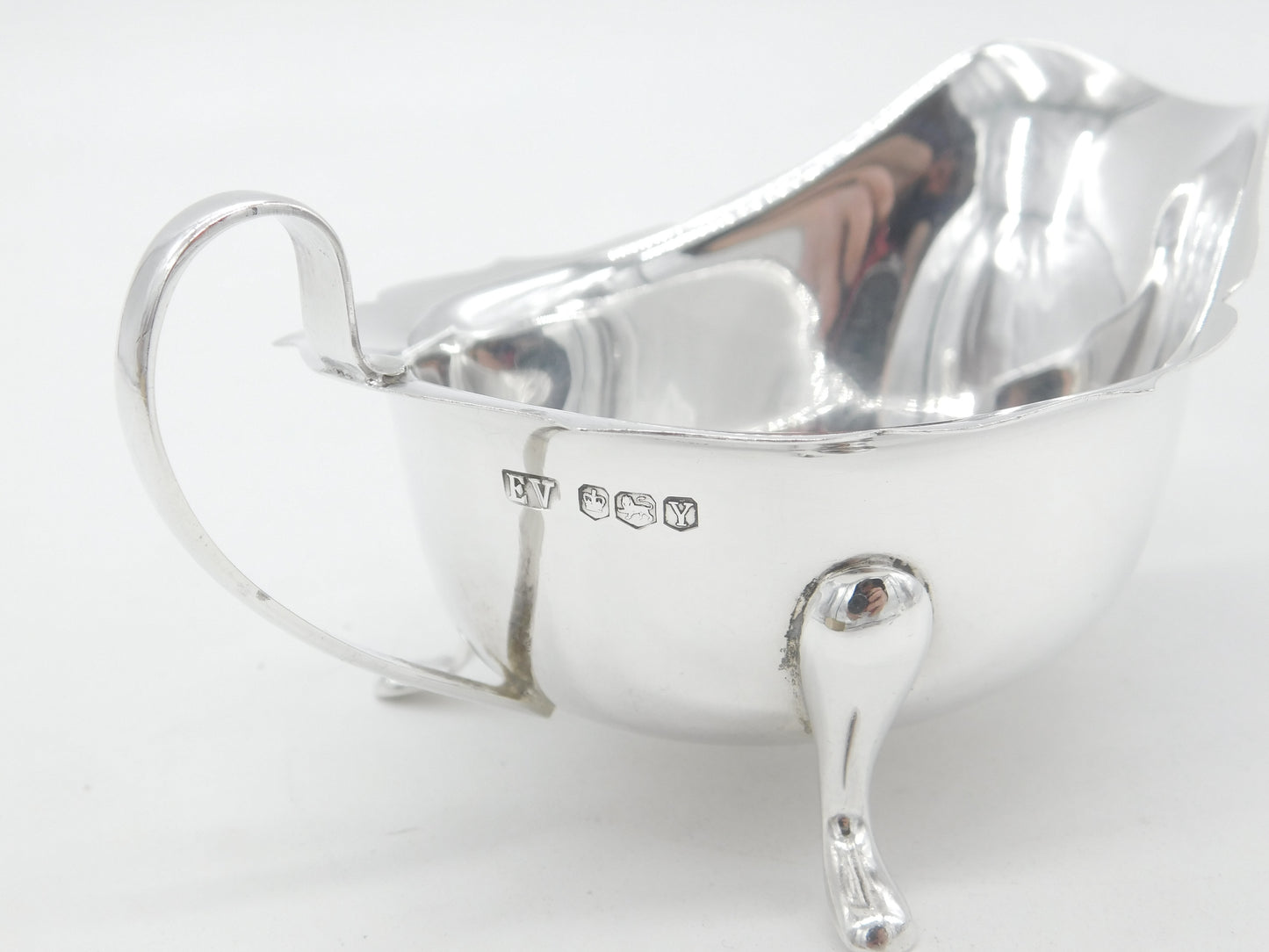 Sterling Silver Paw Foot Sauce or Gravy Boat 1966 Sheffield Vintage Viner's