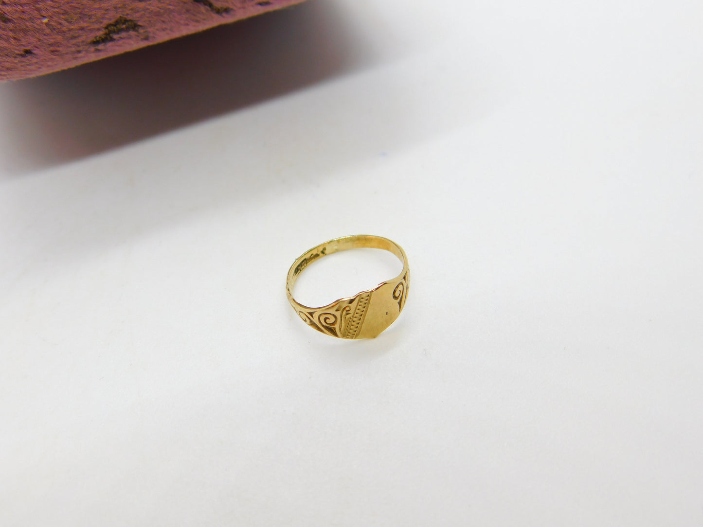 Edwardian 9ct Yellow Gold Child's Christening Ring or Charm c1910 Antique