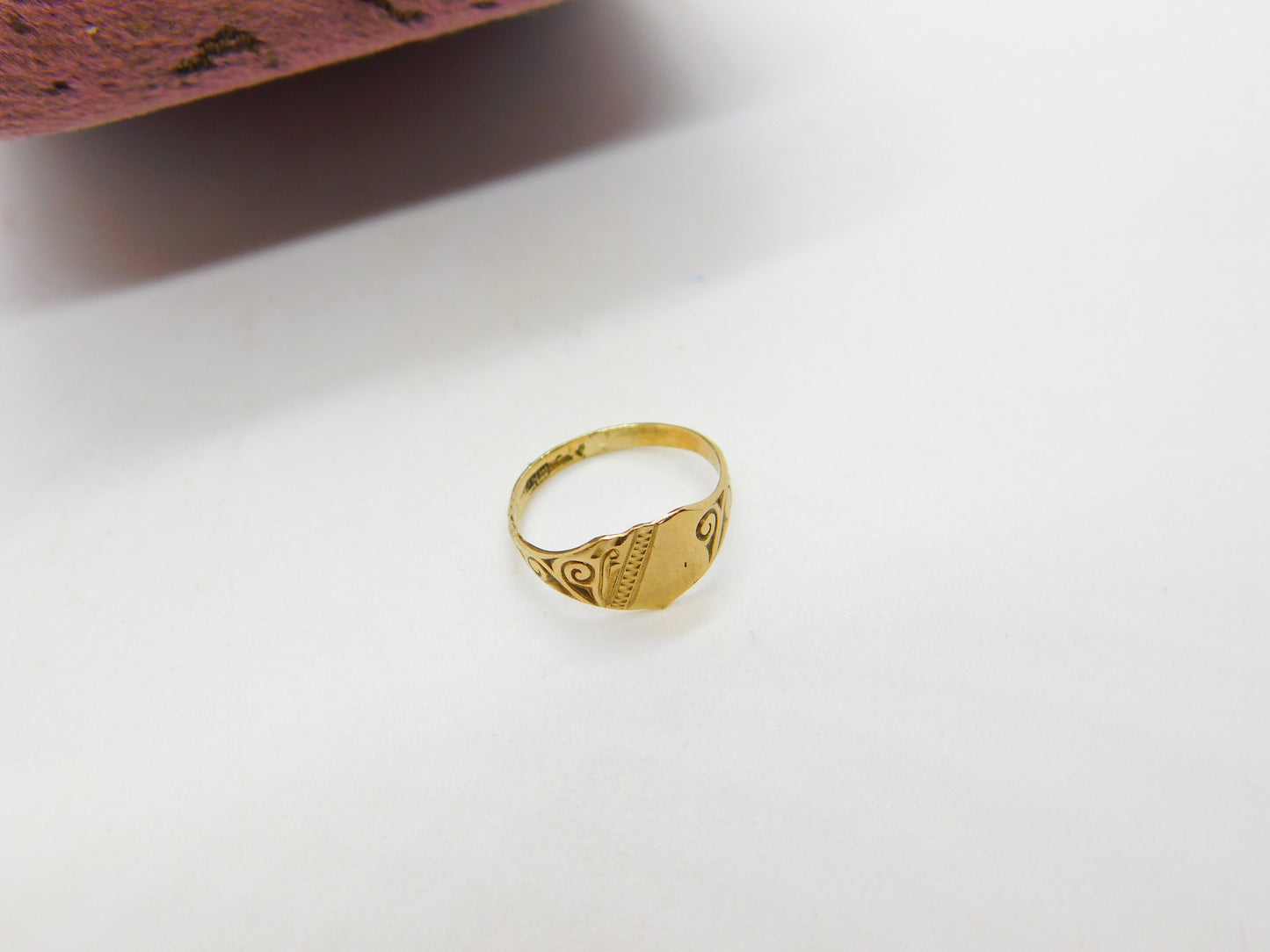 Edwardian 9ct Yellow Gold Child's Christening Ring or Charm c1910 Antique