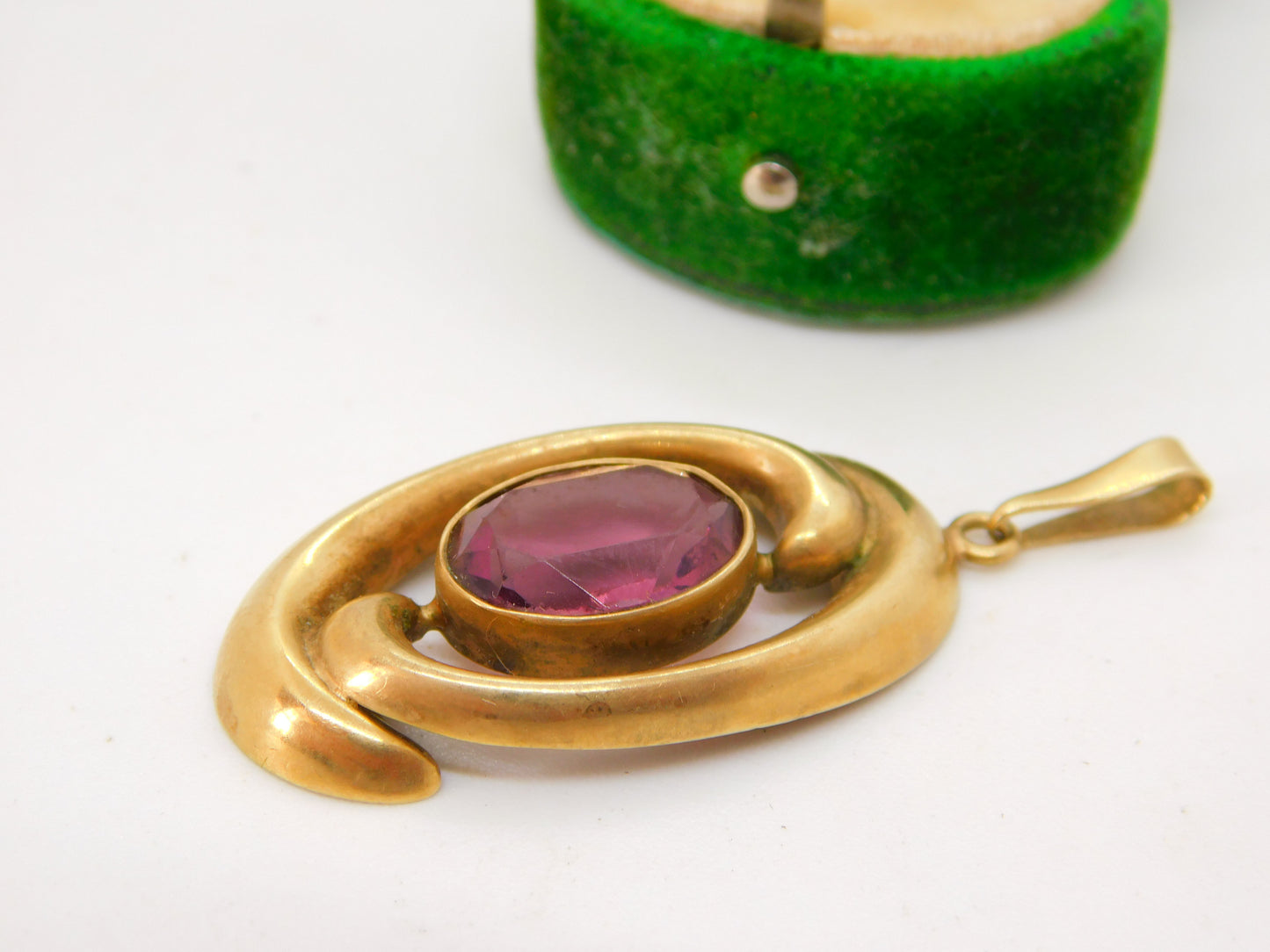 9ct Yellow Gold Large Amethyst Set Crossover Drop Pendant Vintage c1970