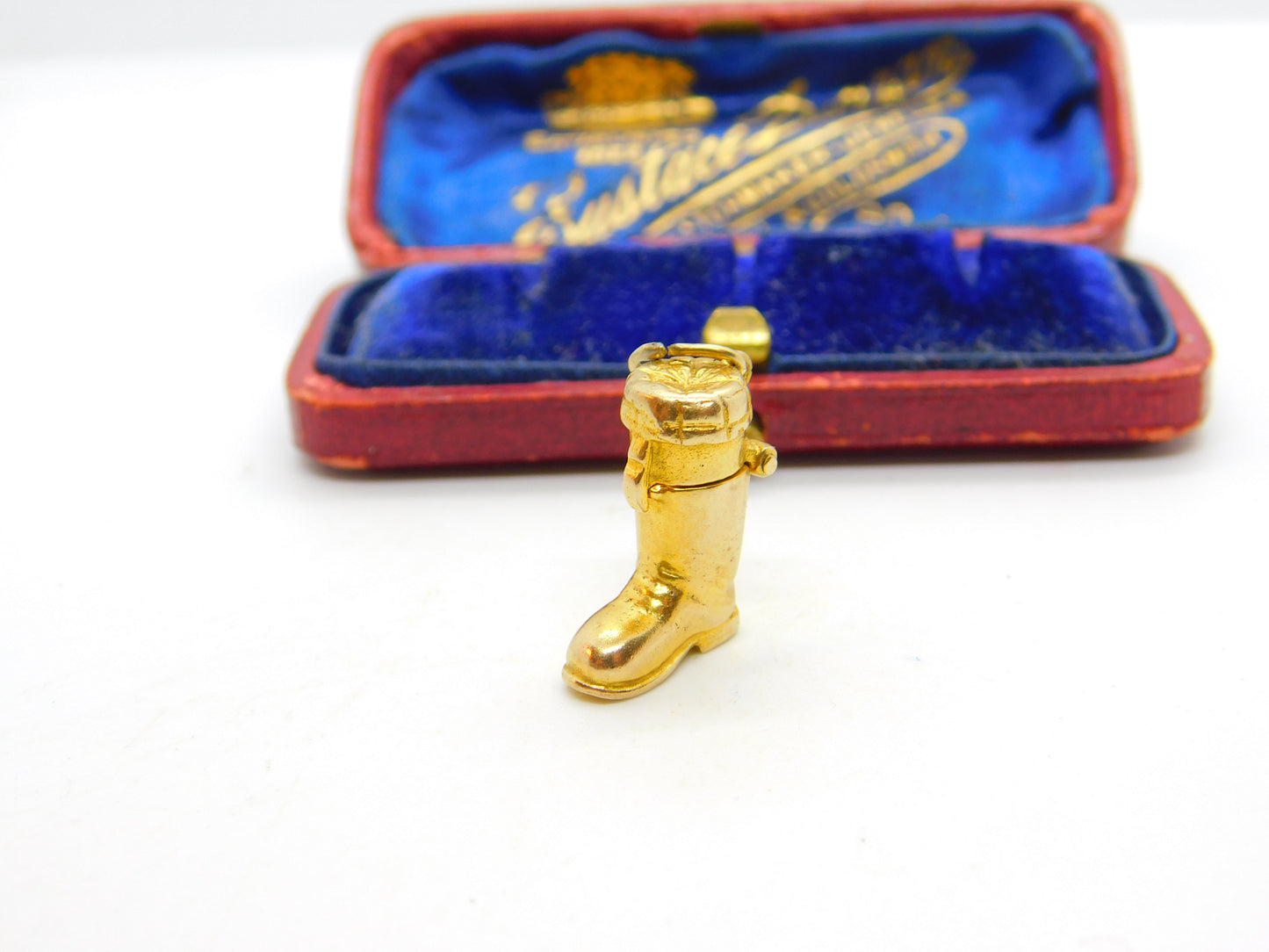 9ct Yellow Gold Opening 'Puss in Boots' Charm Pendant 1959 London Vintage