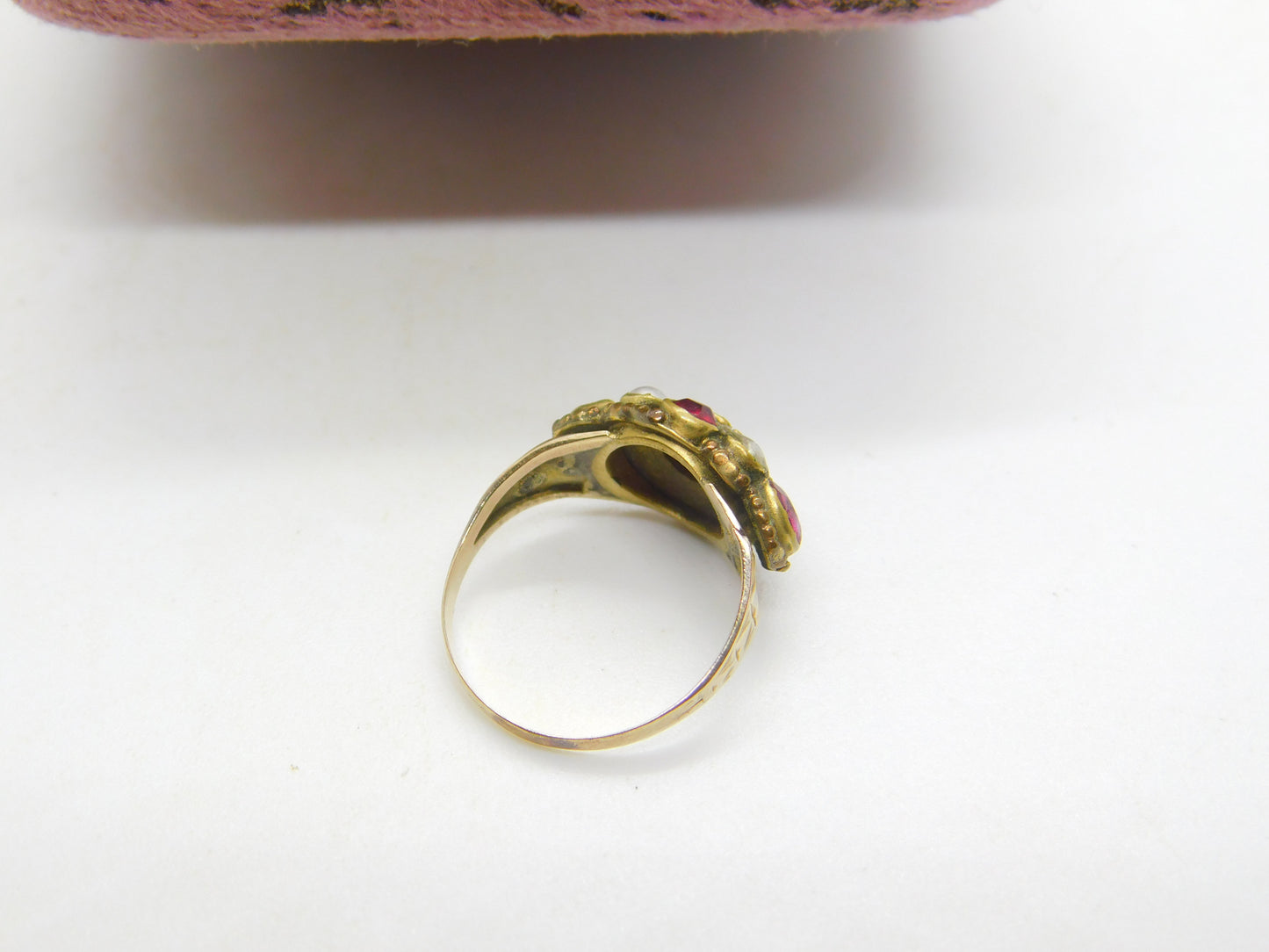 Early Victorian 9ct Gold, Garnet & Seed Pearl Dress Ring c1840 Antique