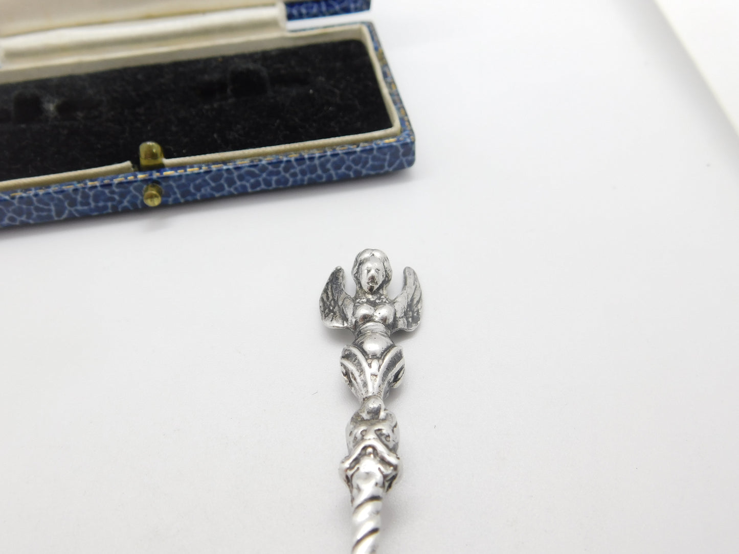 Victorian Sterling Silver Dolphin & Angel Tea Caddy Spoon 1901 London Import