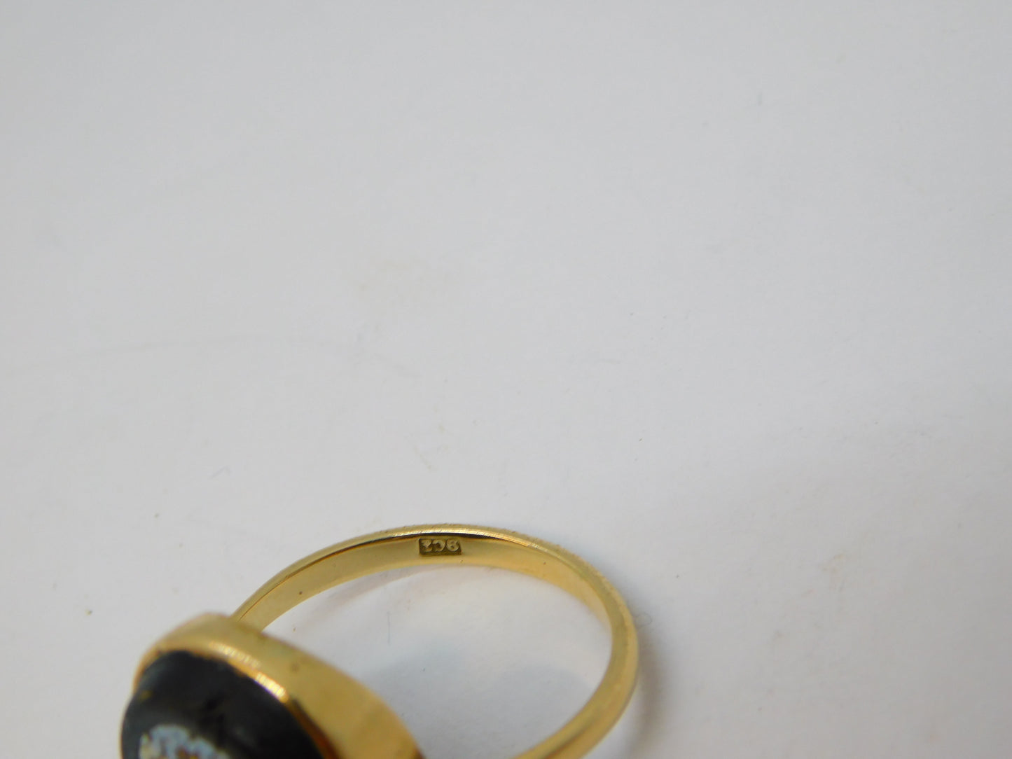 Grand Tour 9ct Gold Mounted Micro Mosaic Classical Scene Ring Antique c1830