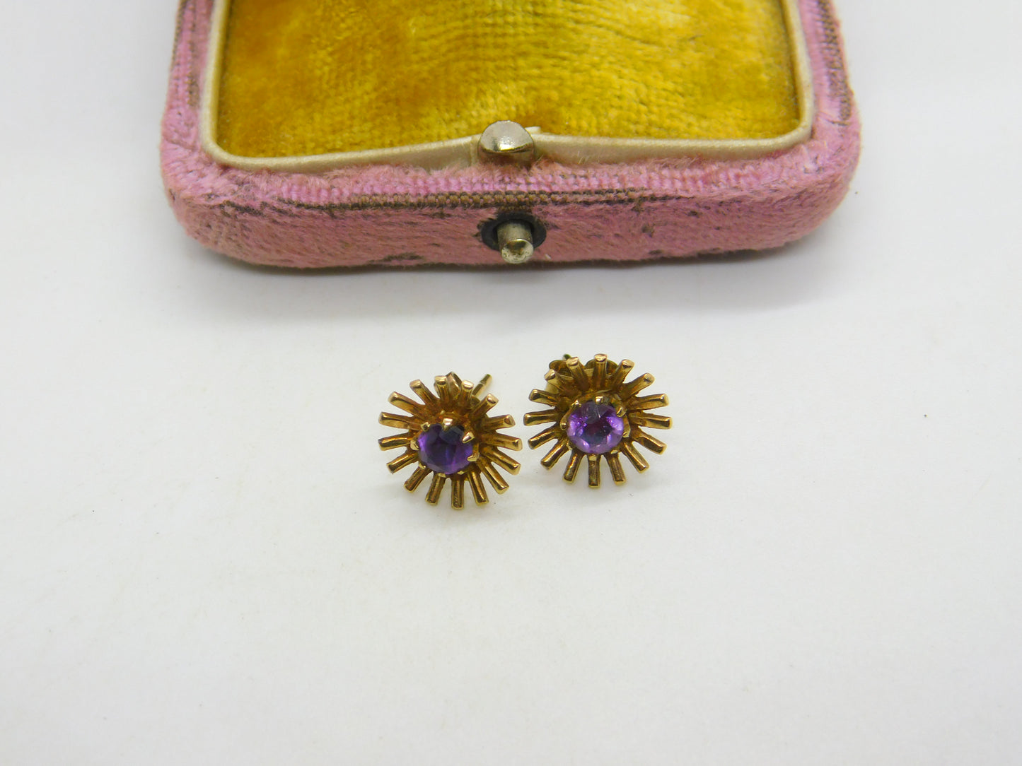 9ct Yellow Gold Amethyst Set Starburst Floral Stud Earrings 1987 Birmingham