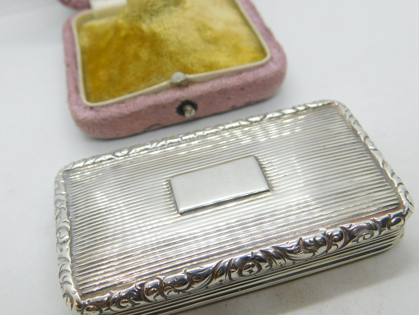 Georgian Sterling Silver Gilded Snuff Box Antique 1827 Birmingham Regency