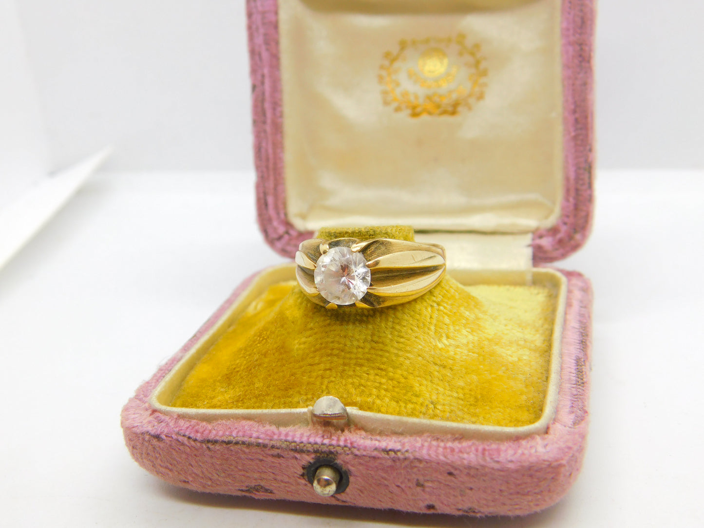 9ct Yellow Gold Large Gents Solitaire Ring with Paste Stone Vintage c1970