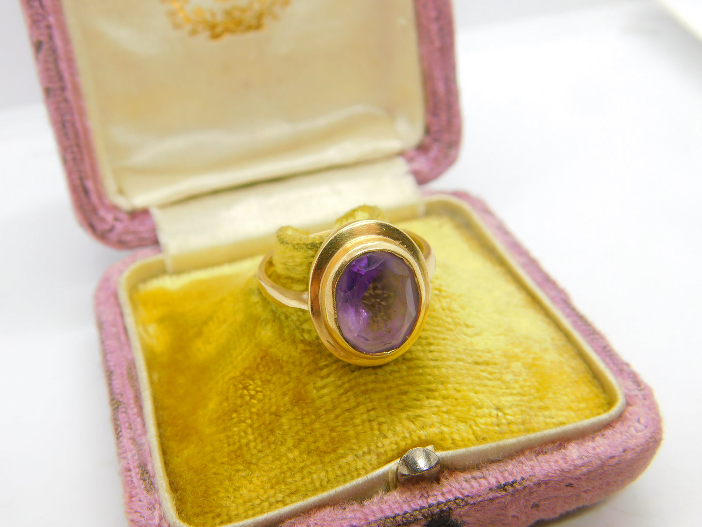 9ct Yellow Gold & Purple Amethyst Dress Ring 1973 Vintage Birmingham