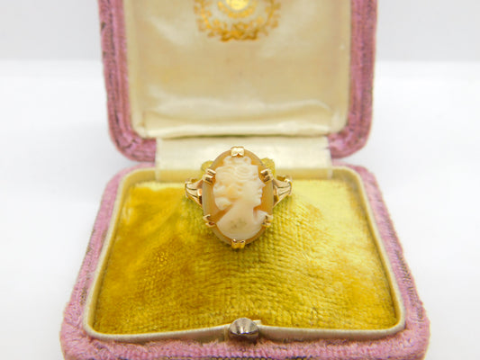 9ct Yellow Gold Carved Shell Cameo Dress Ring Mid-Century c1950