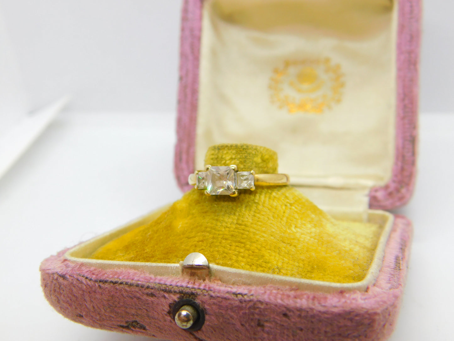 9ct Yellow Gold & White Spinel Set Band Ring Vintage c1990 Birmingham