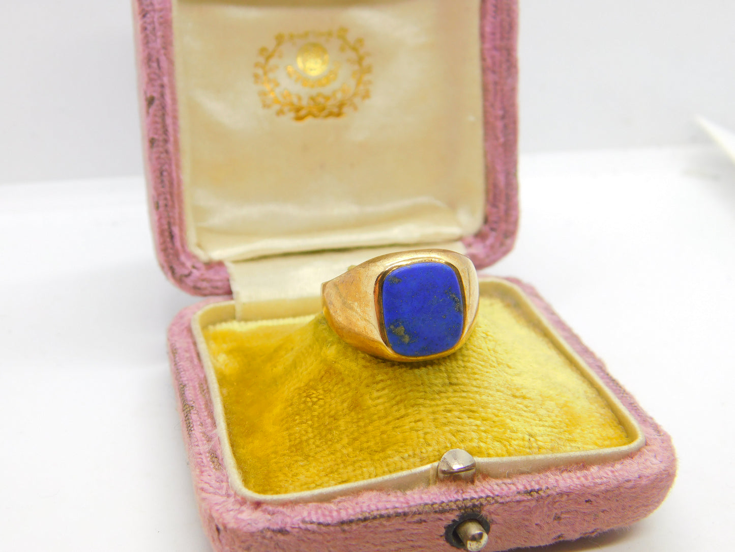 9ct Yellow Gold & Lapis Lazuli Set Square Signet Ring 1942 London Antique