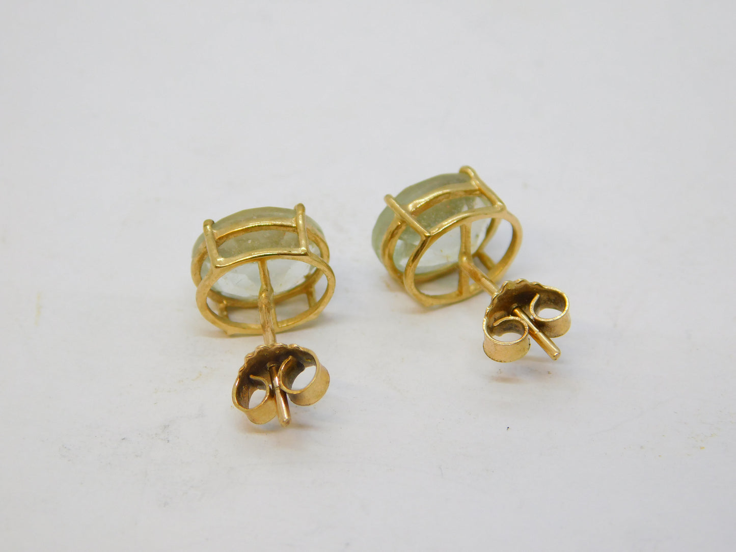 9ct Yellow Gold Faceted Blue Topaz Stud Earrings Vintage c1970