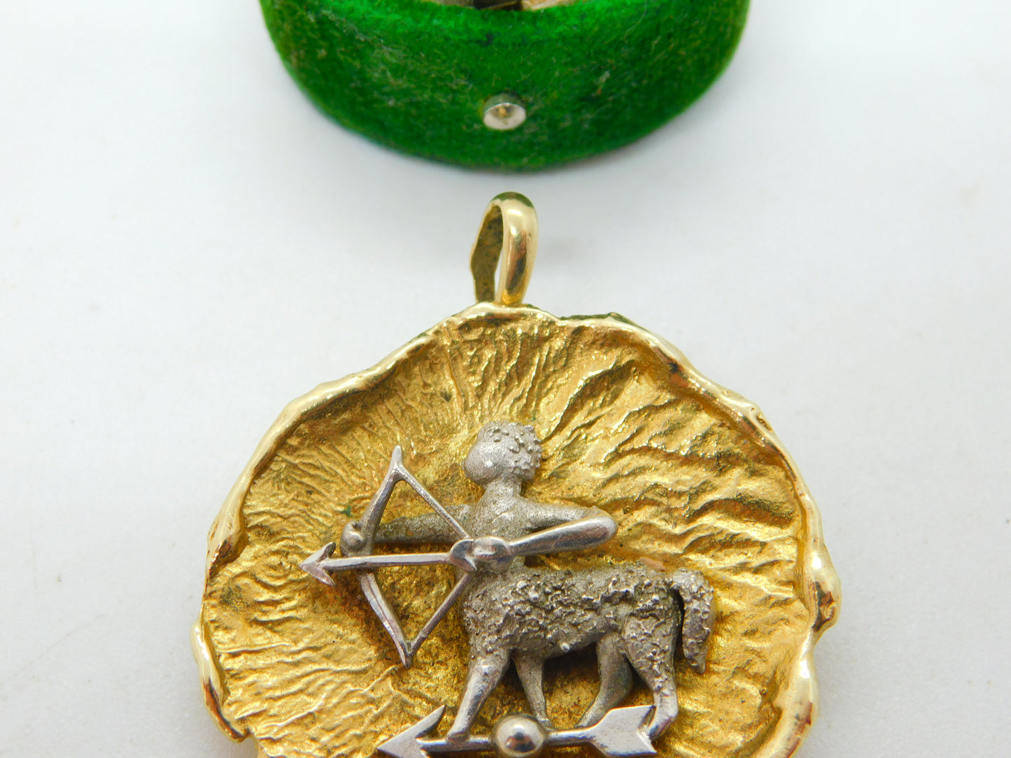 9ct Bi-Colour Gold Sagittarius the Archer Zodiac Medallion Pendant Vintage c1980